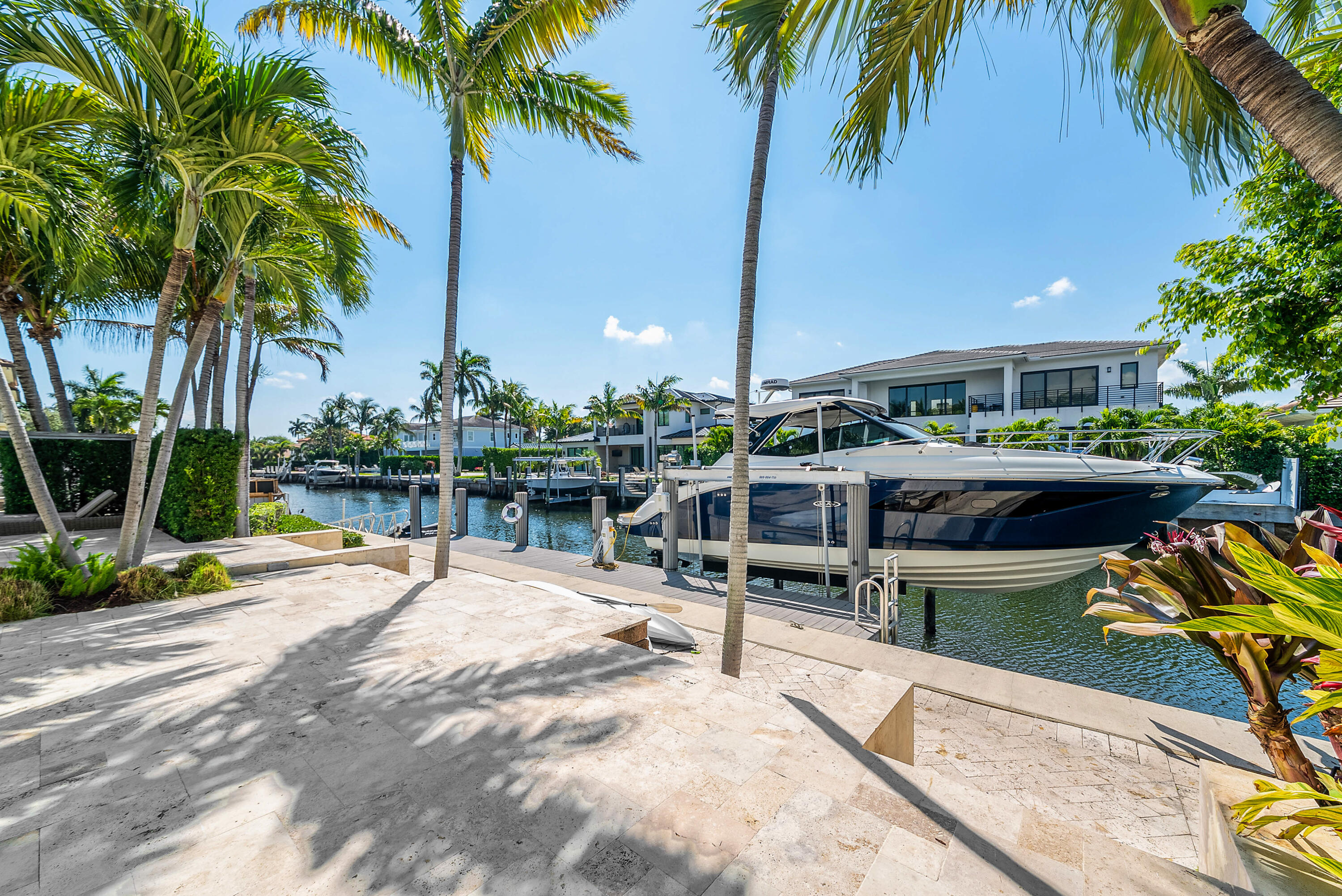 TROPIC ISLE - Residential