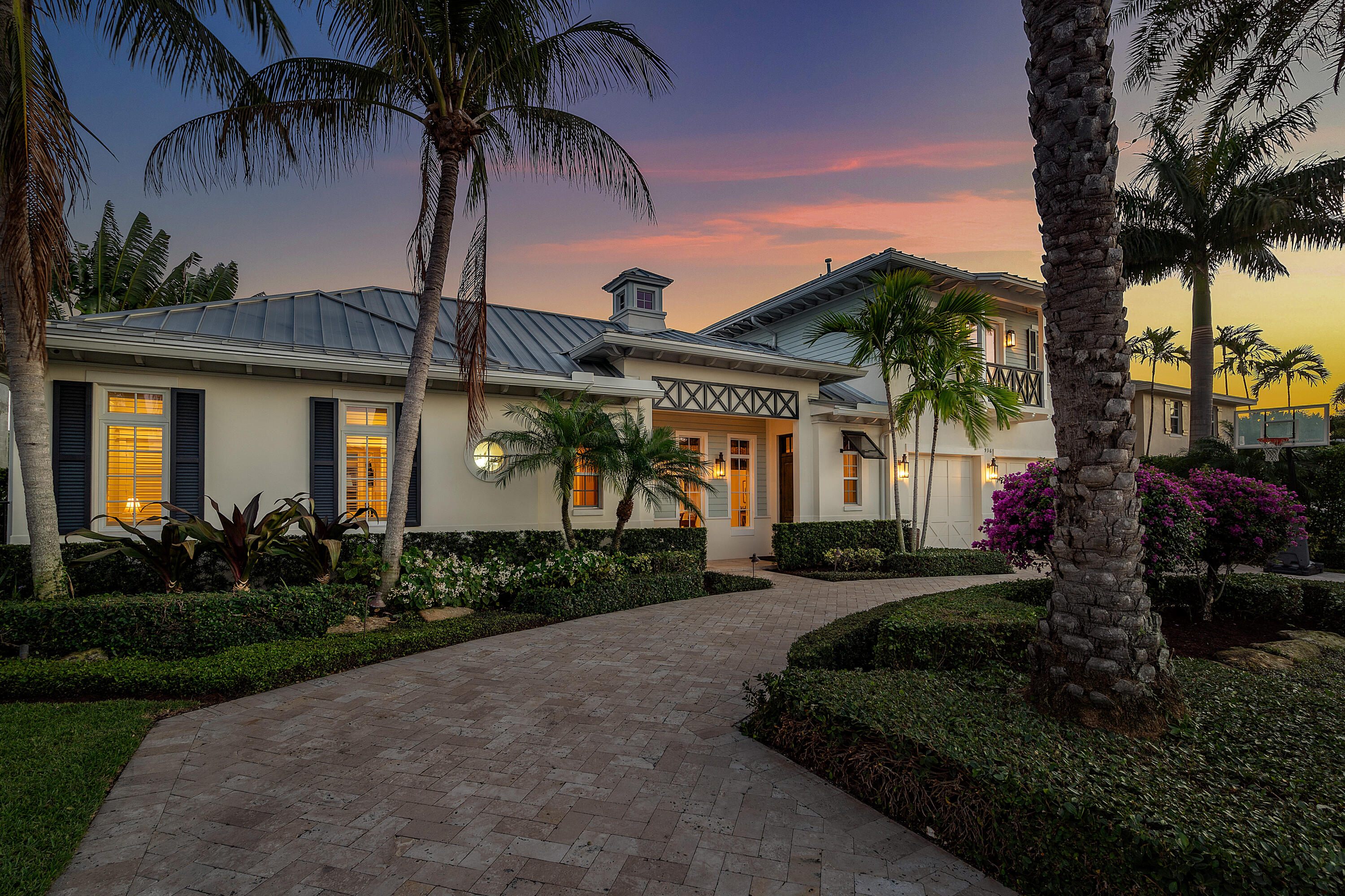 TROPIC ISLE - Residential