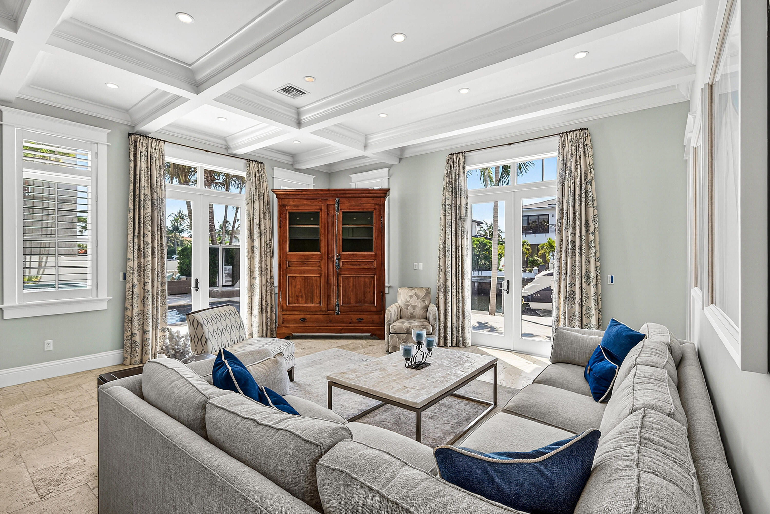 TROPIC ISLE - Residential