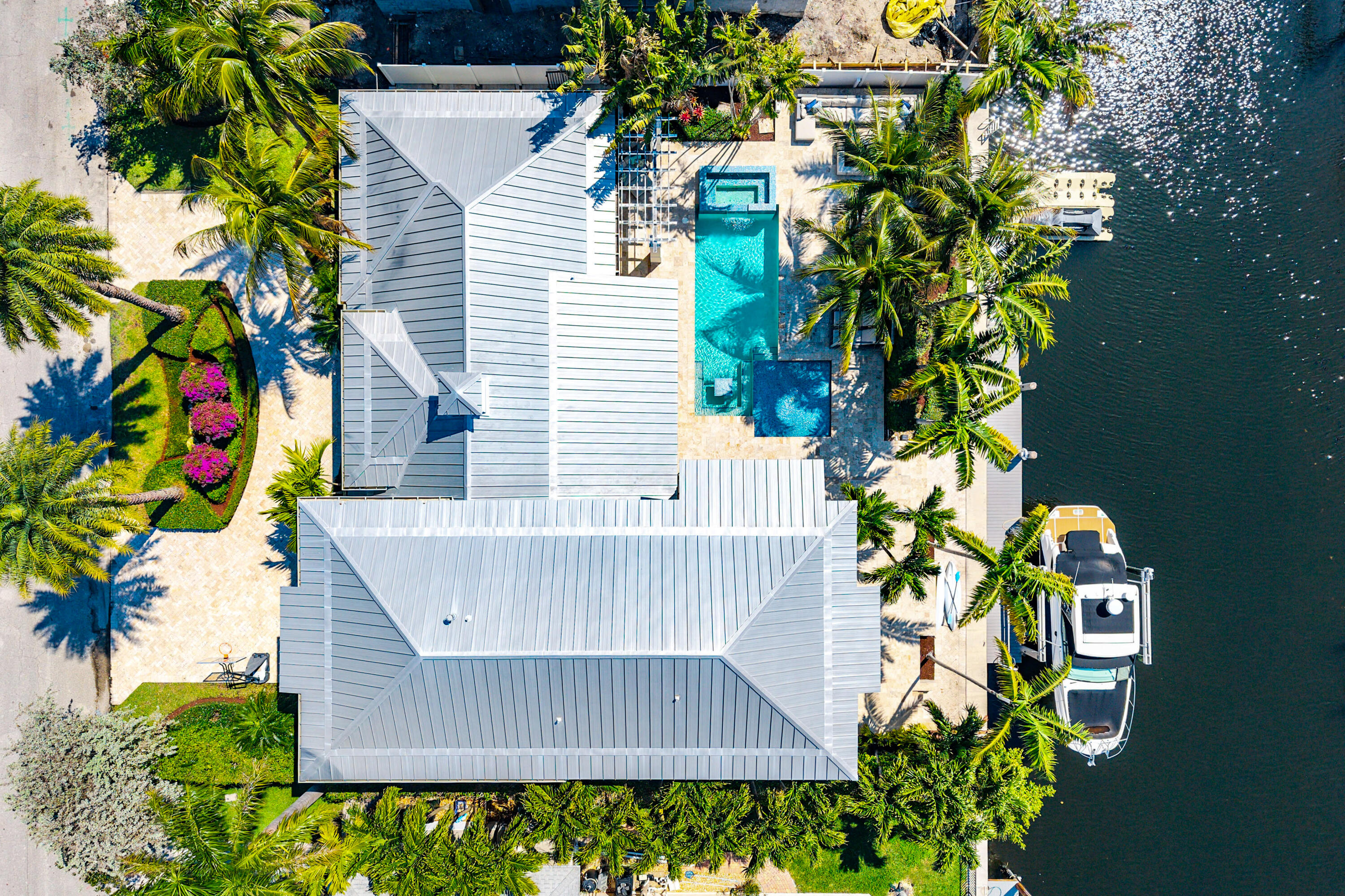 TROPIC ISLE - Residential