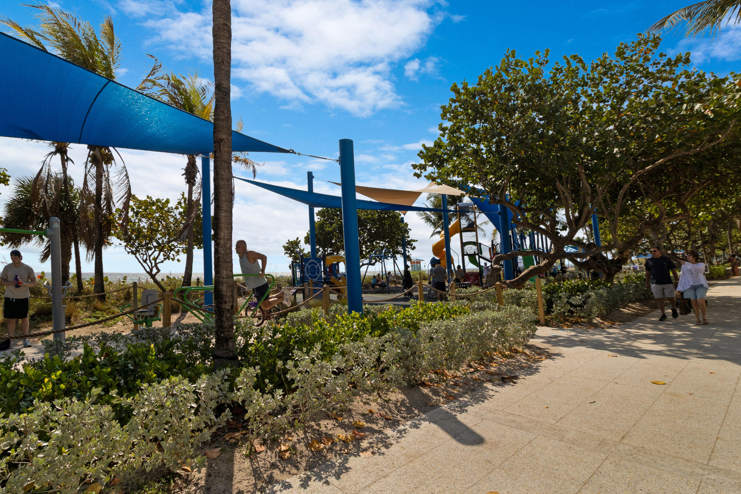 Sea Monarch - Residential