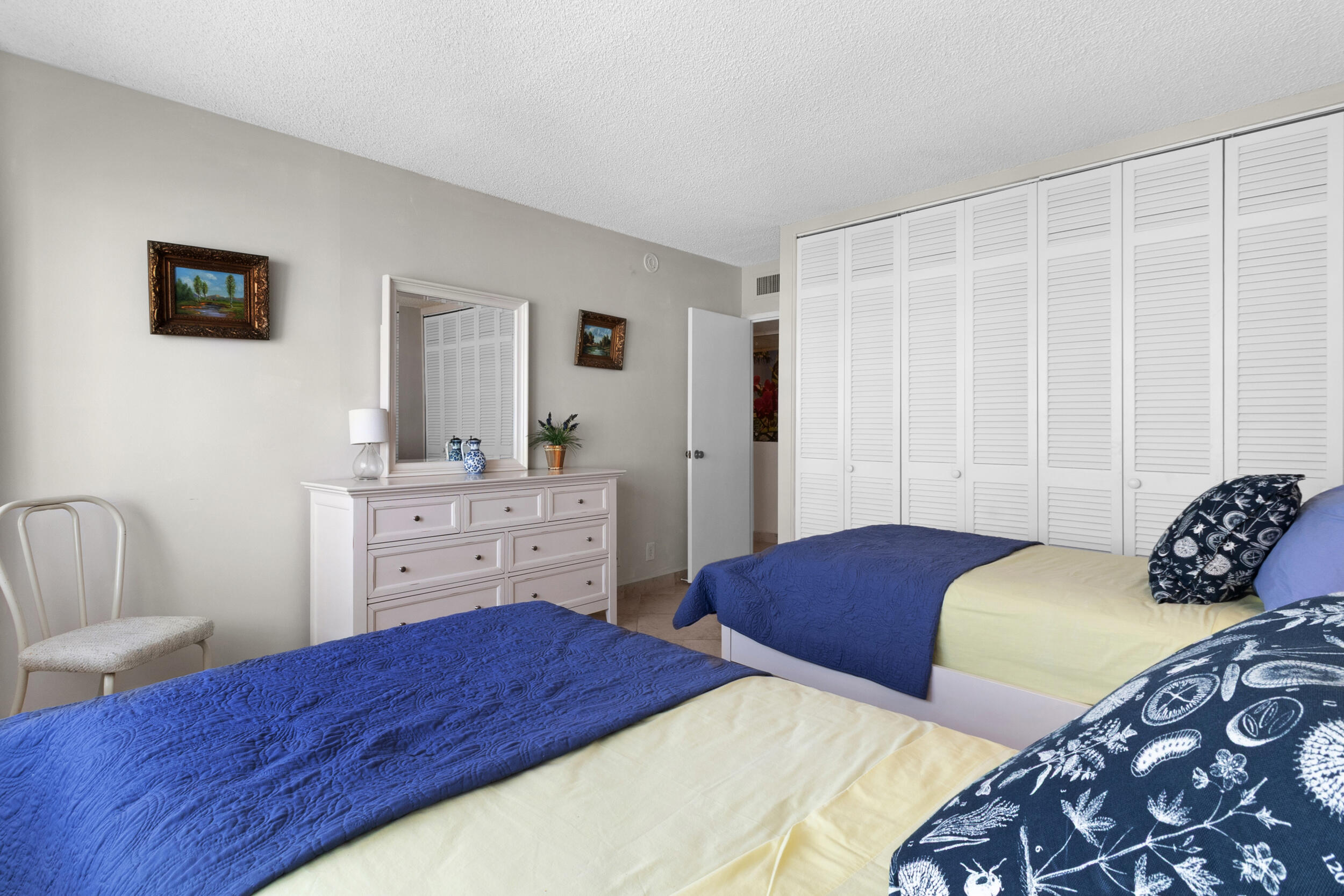 Sea Monarch - Residential