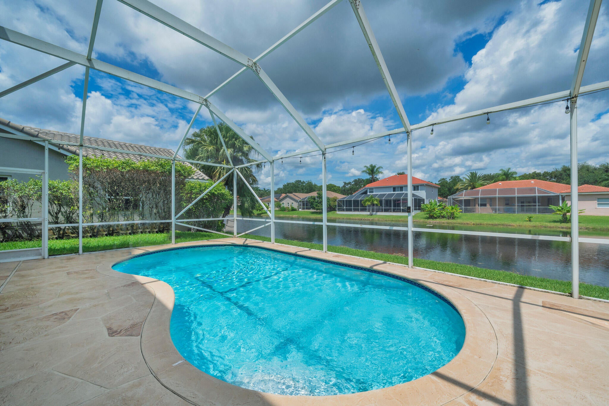 10237 NW 53rd Court