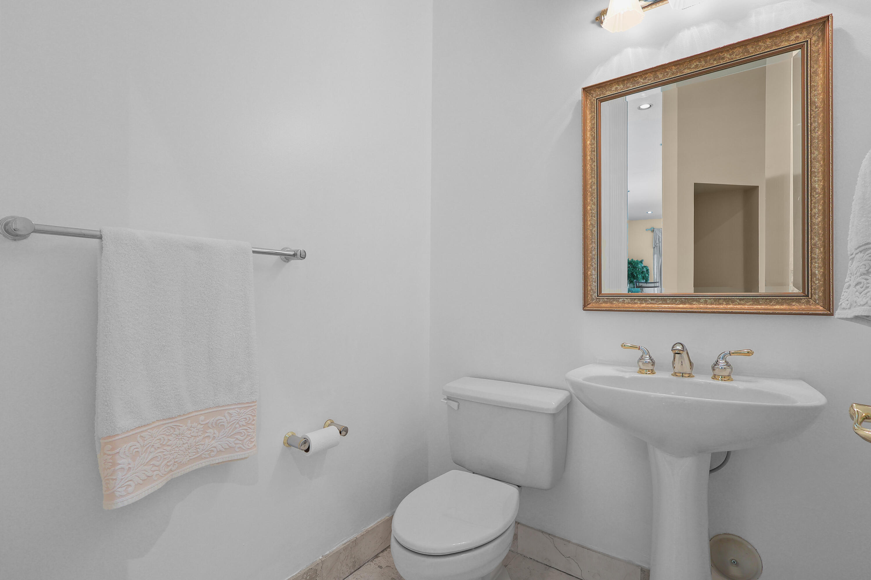 WYNDHAM LAKES CENTRAL - Residential