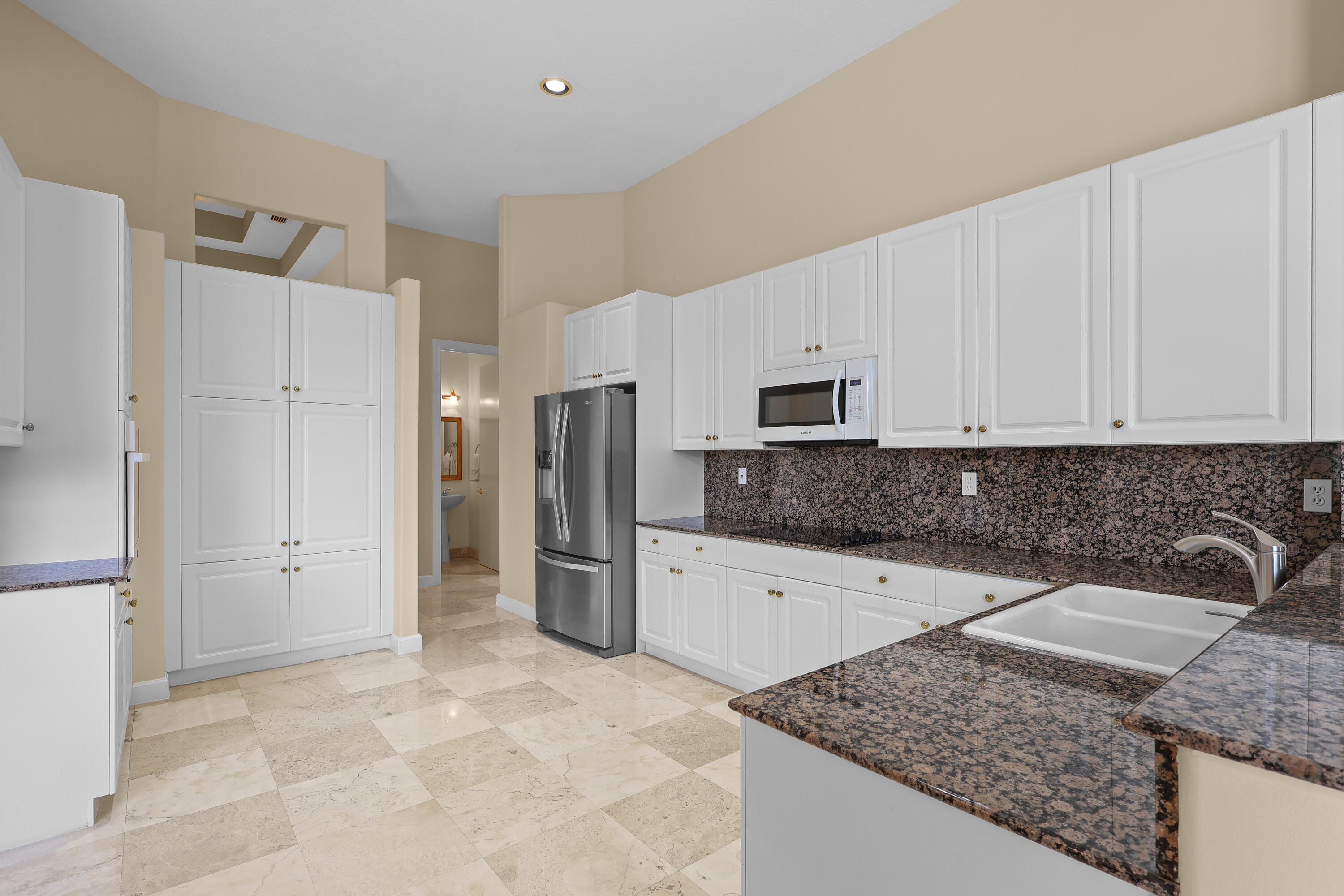 WYNDHAM LAKES CENTRAL - Residential