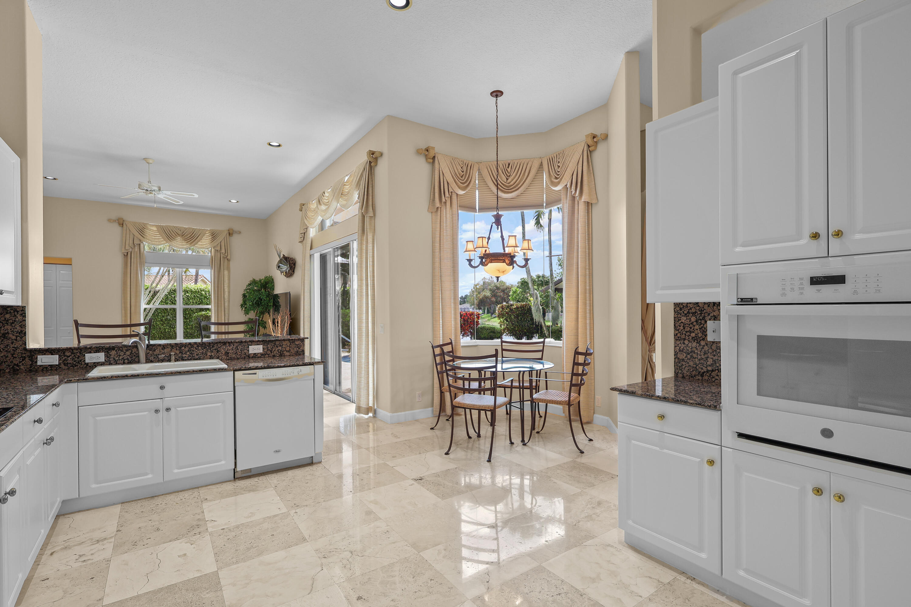 WYNDHAM LAKES CENTRAL - Residential