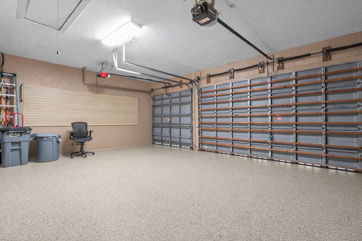 WYNDHAM LAKES CENTRAL - Residential