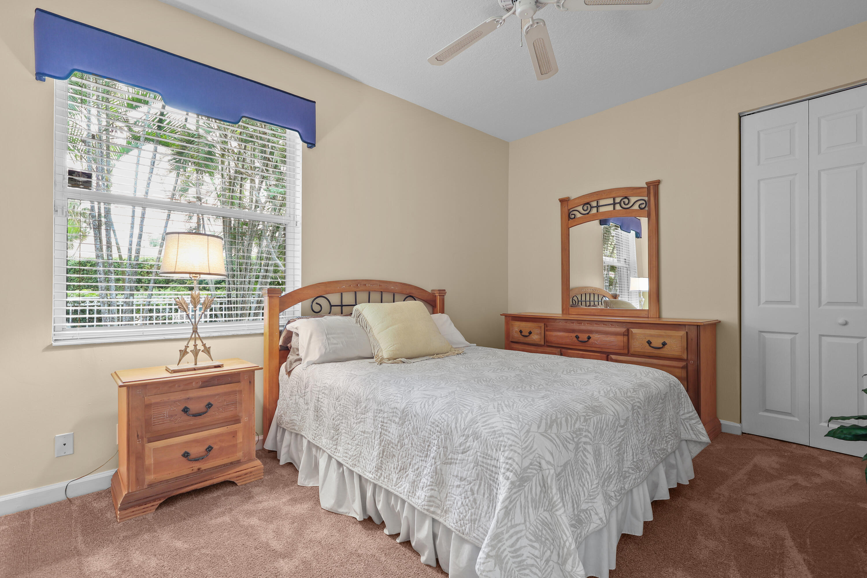 WYNDHAM LAKES CENTRAL - Residential