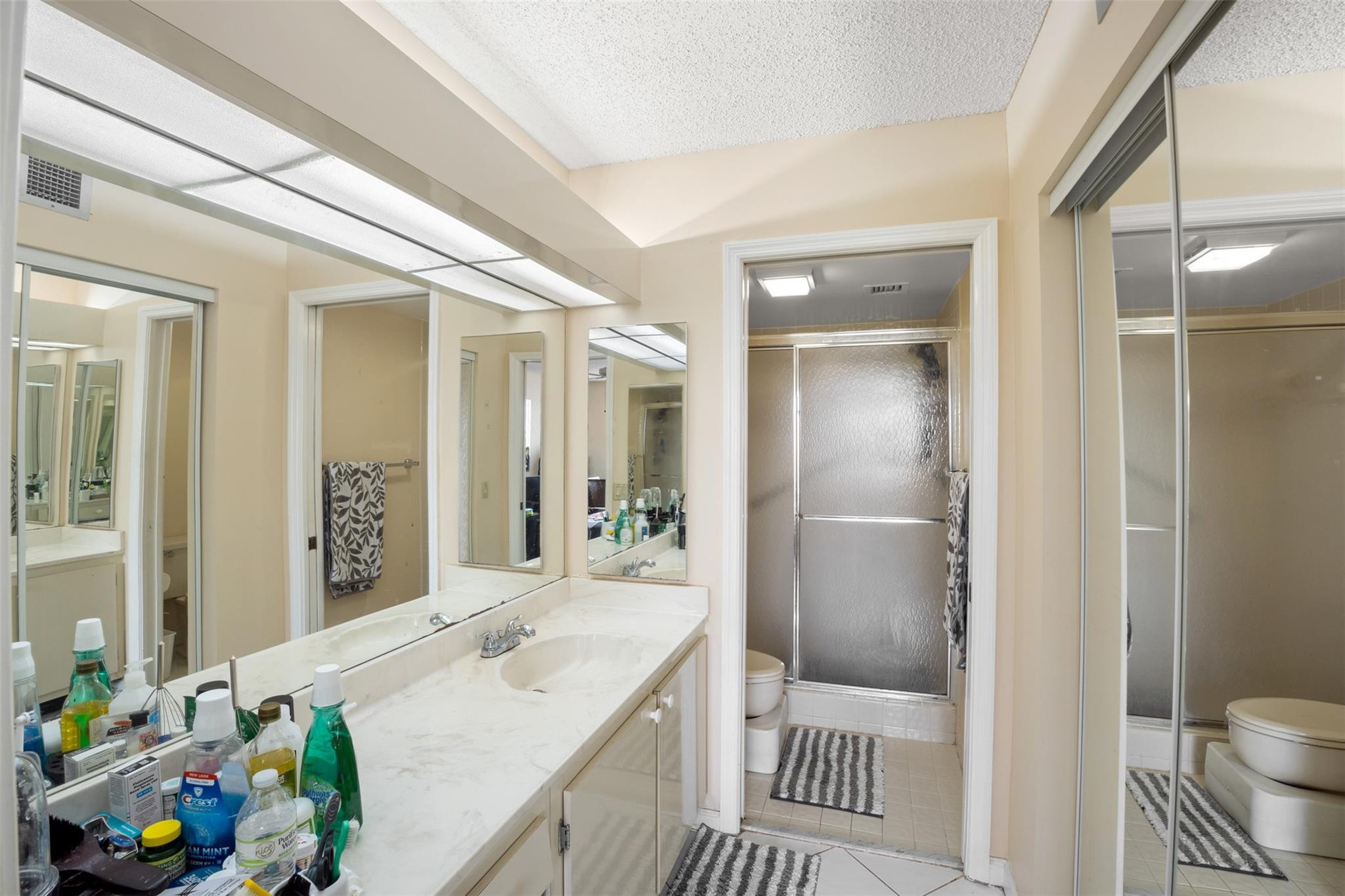 BELFORT CONDOMINIUM F - Residential Lease