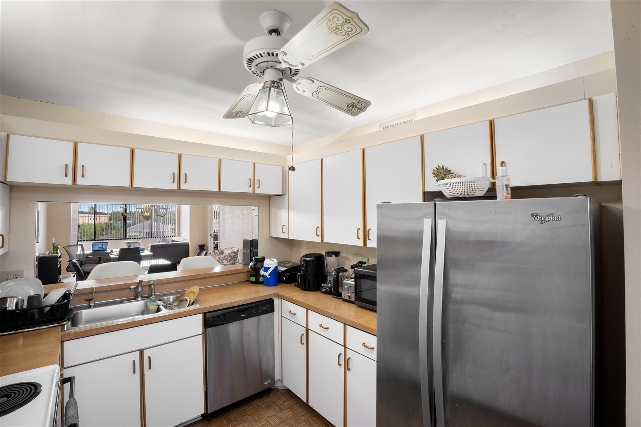 BELFORT CONDOMINIUM F - Residential Lease