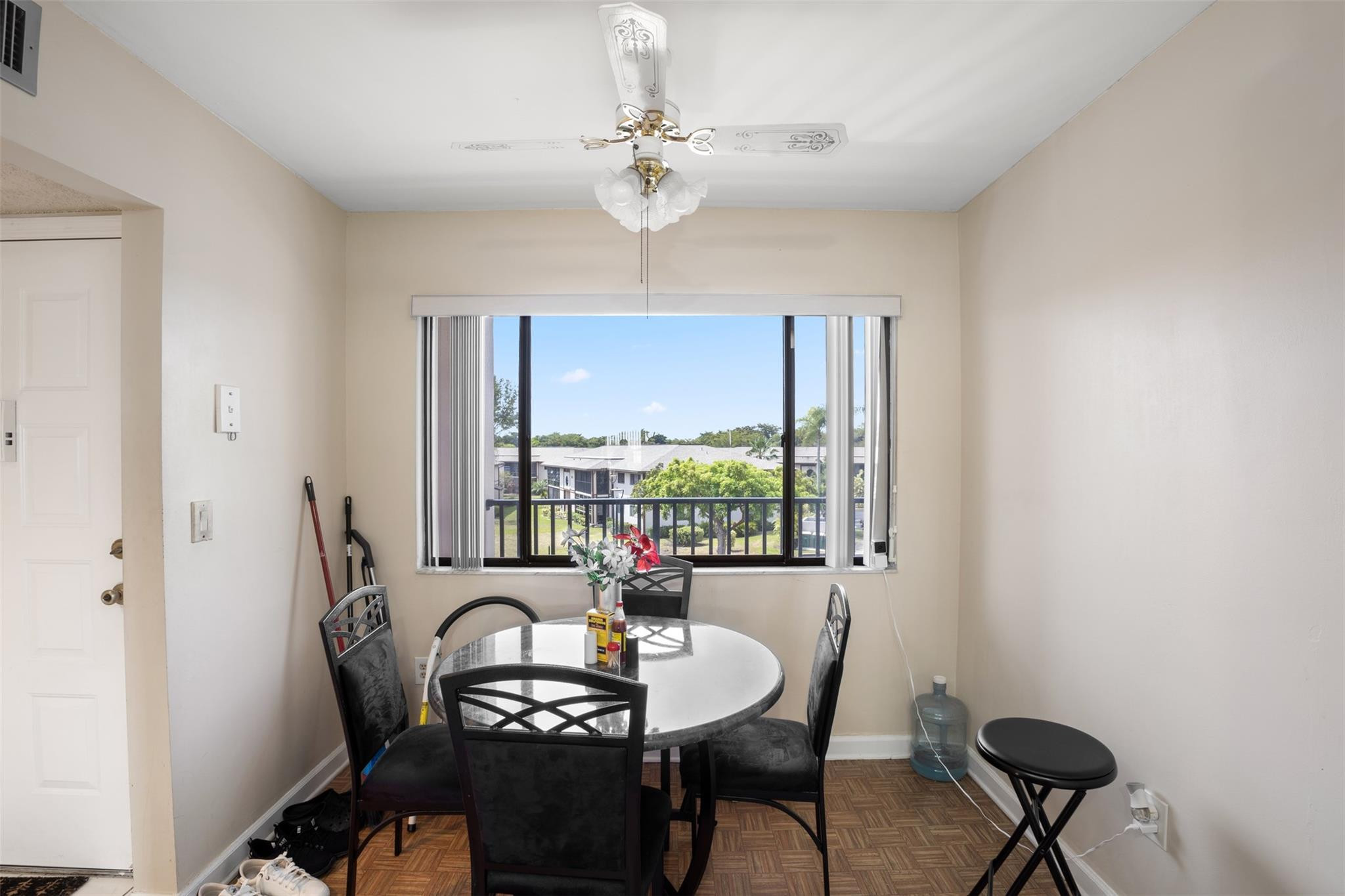 BELFORT CONDOMINIUM F - Residential Lease
