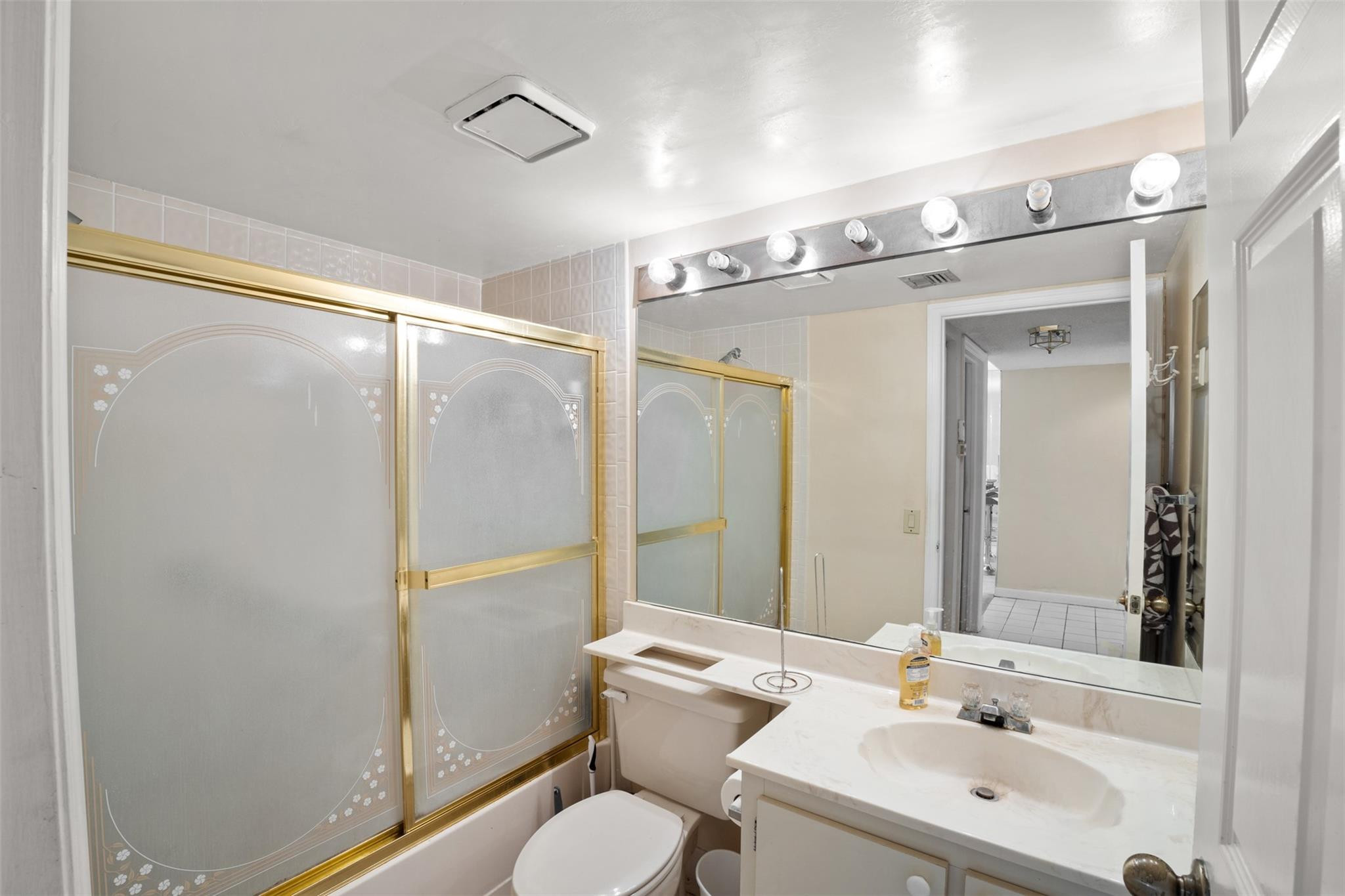 BELFORT CONDOMINIUM F - Residential Lease