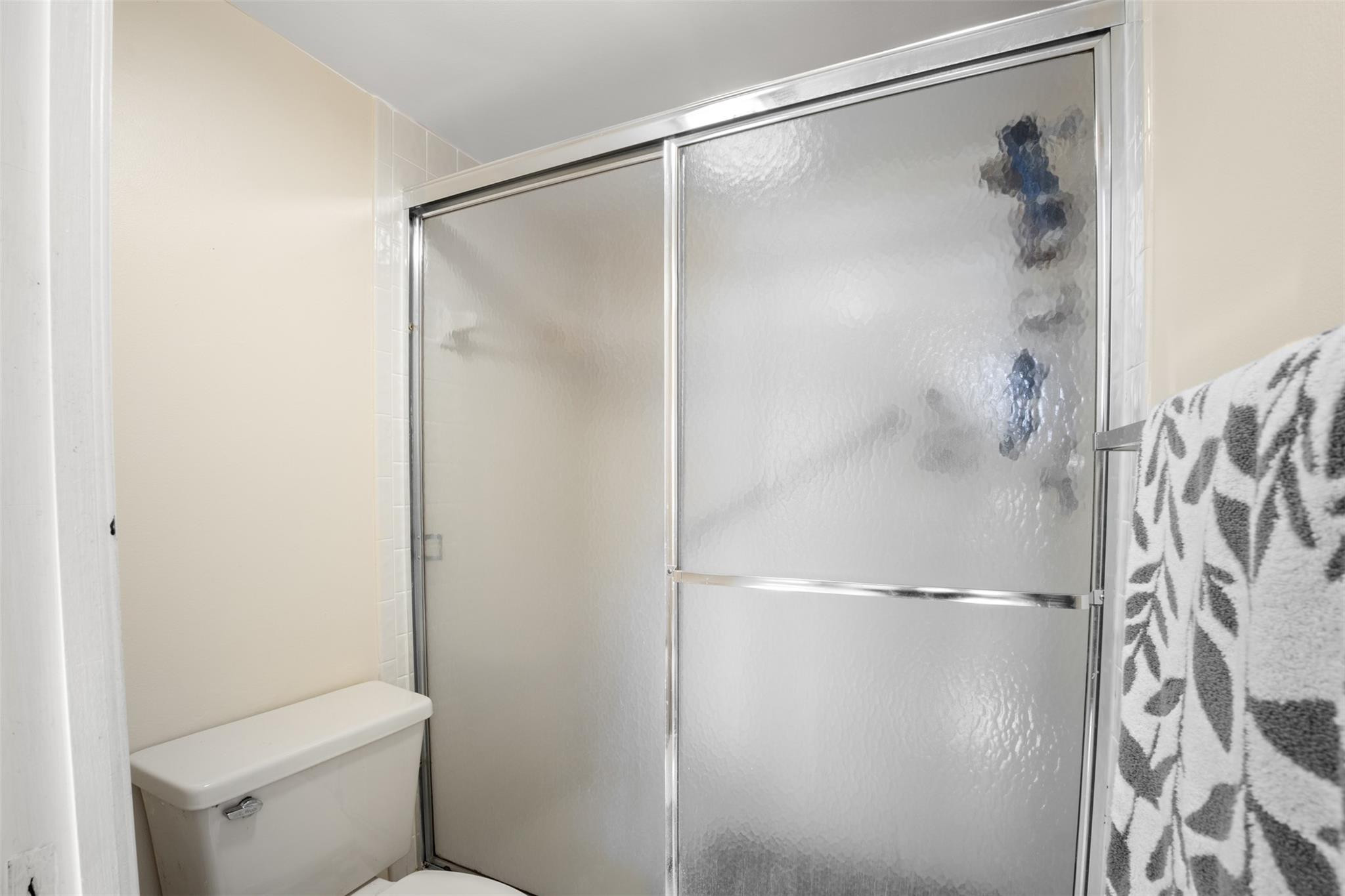 BELFORT CONDOMINIUM F - Residential Lease