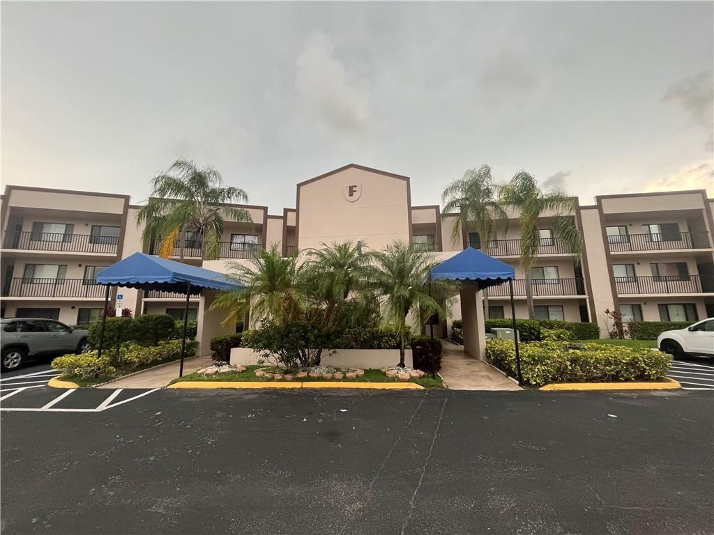 BELFORT CONDOMINIUM F - Residential Lease