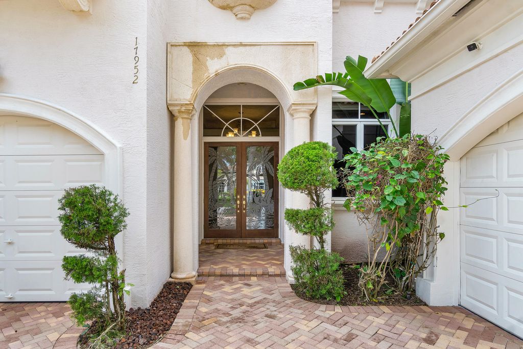 Photo of 17952 Villa Club Way, Boca Raton, FL 33496 (MLS # R10998236)