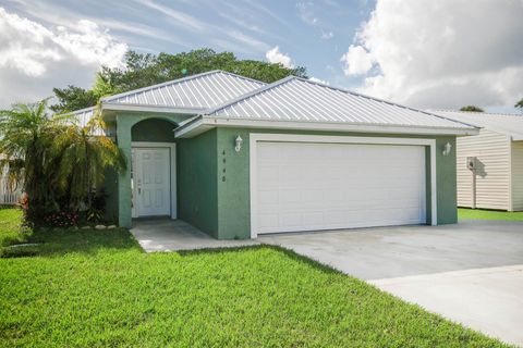 4948 SE 42nd Street Okeechobee FL 34974