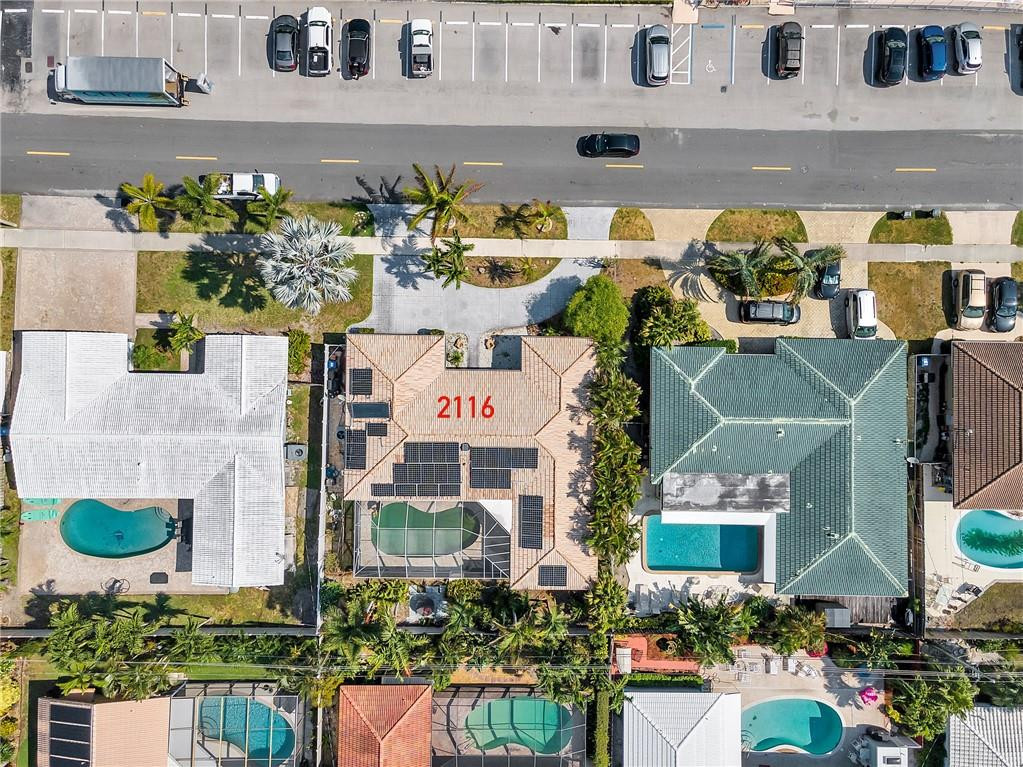 IMPERIAL POINT 5 SEC - Residential Lease