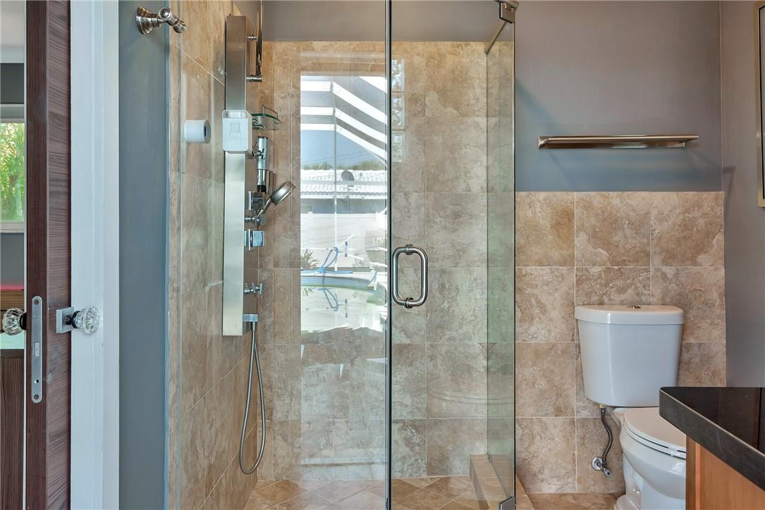 IMPERIAL POINT 5 SEC - Residential Lease