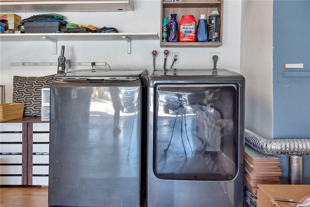 IMPERIAL POINT 5 SEC - Residential Lease