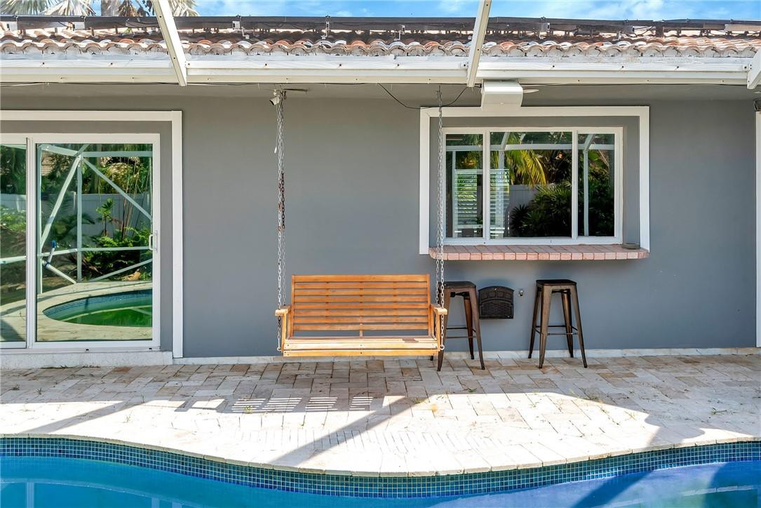 IMPERIAL POINT 5 SEC - Residential Lease