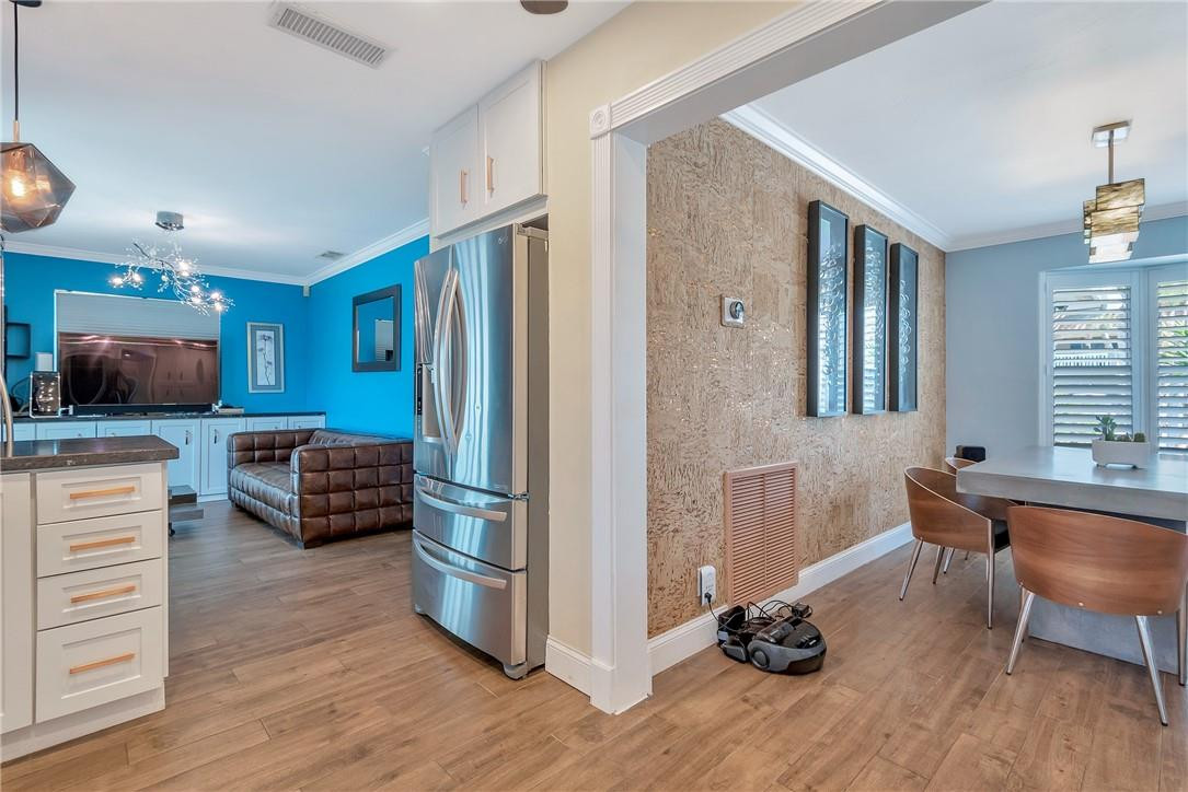 IMPERIAL POINT 5 SEC - Residential Lease