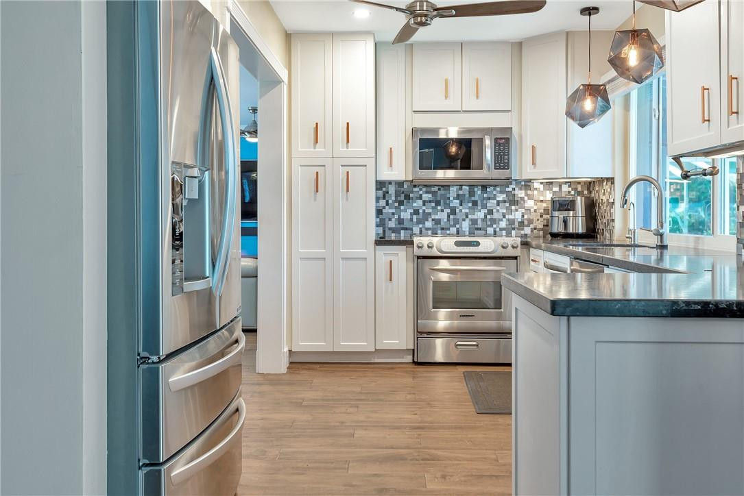 IMPERIAL POINT 5 SEC - Residential Lease