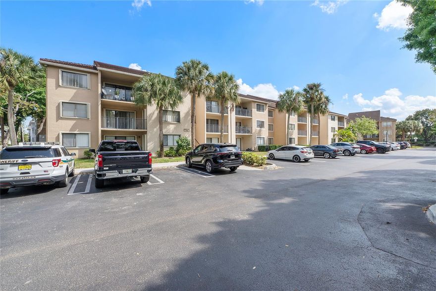 *** LOWEST PRICED 3-BEDROOM CONDO. IN VISCONTI *** Great 3-Bedroom, 2-Bathroom 2nd floor CORNER UNIT in a GATED COMMUNITY! Bright and spacious with a perfect central location. Features include tile TILE THORUGHOUT * split-bedroom floorplan * main bedroom with huge WALK-IN CLOSET * patio access from the main bedroom * 2nd bathroom w/ QUARTZ COUNTERTOP and glass shower door * laundry room big enough for a FULL-SIZE WASHER & DRYER * PATIO off the main living area * and close to the COMMUNITY POOL! Visconti is conveniently located near shopping, dining, and schools. Minimum credit score requirement is 650, per the association. A great opportunity for an owner occupant OR perfect for INVESTORS!