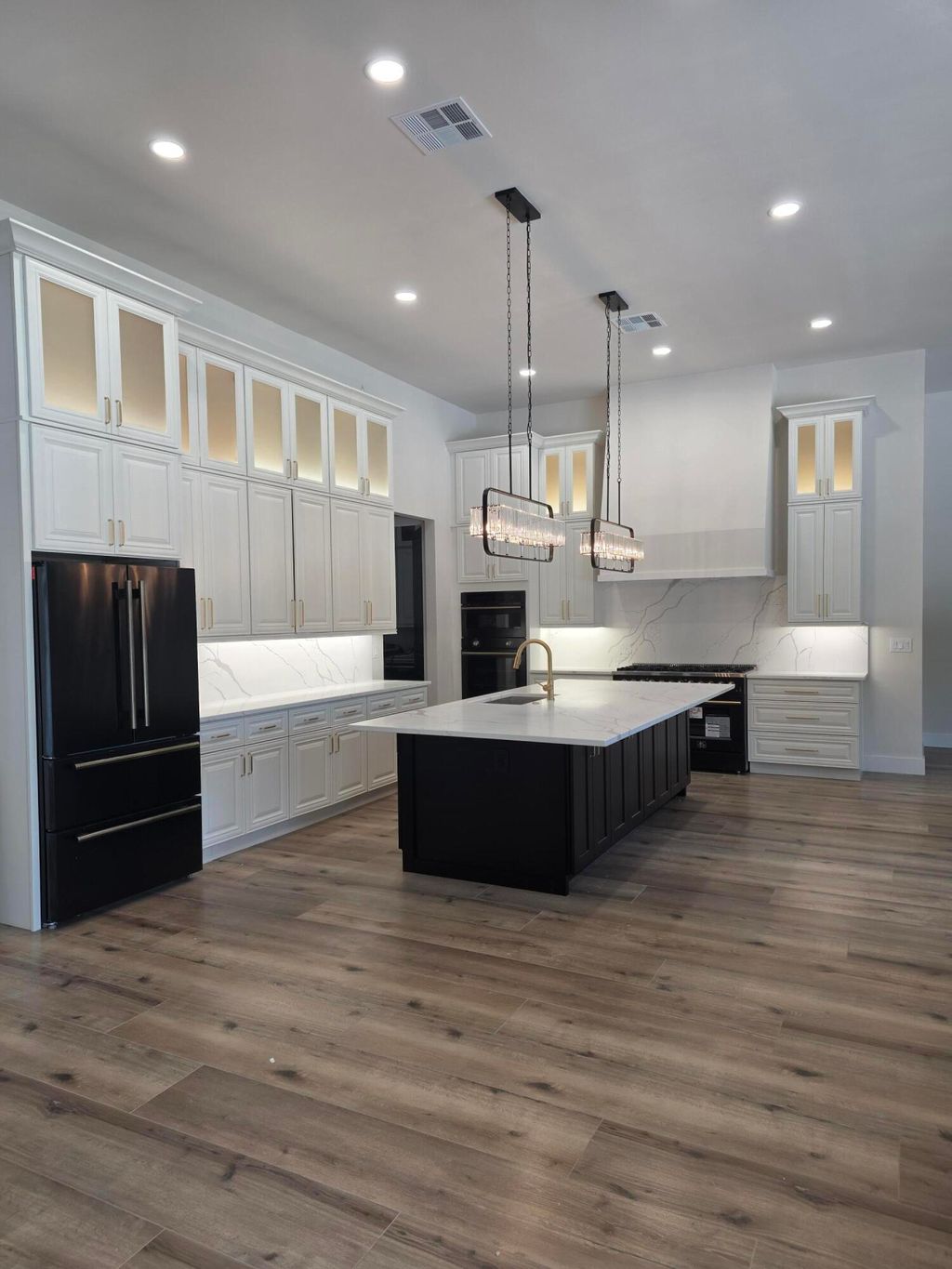 Photo of 10026 SE Buttonwood Way, Jupiter, FL 33469 (MLS # B26011648)