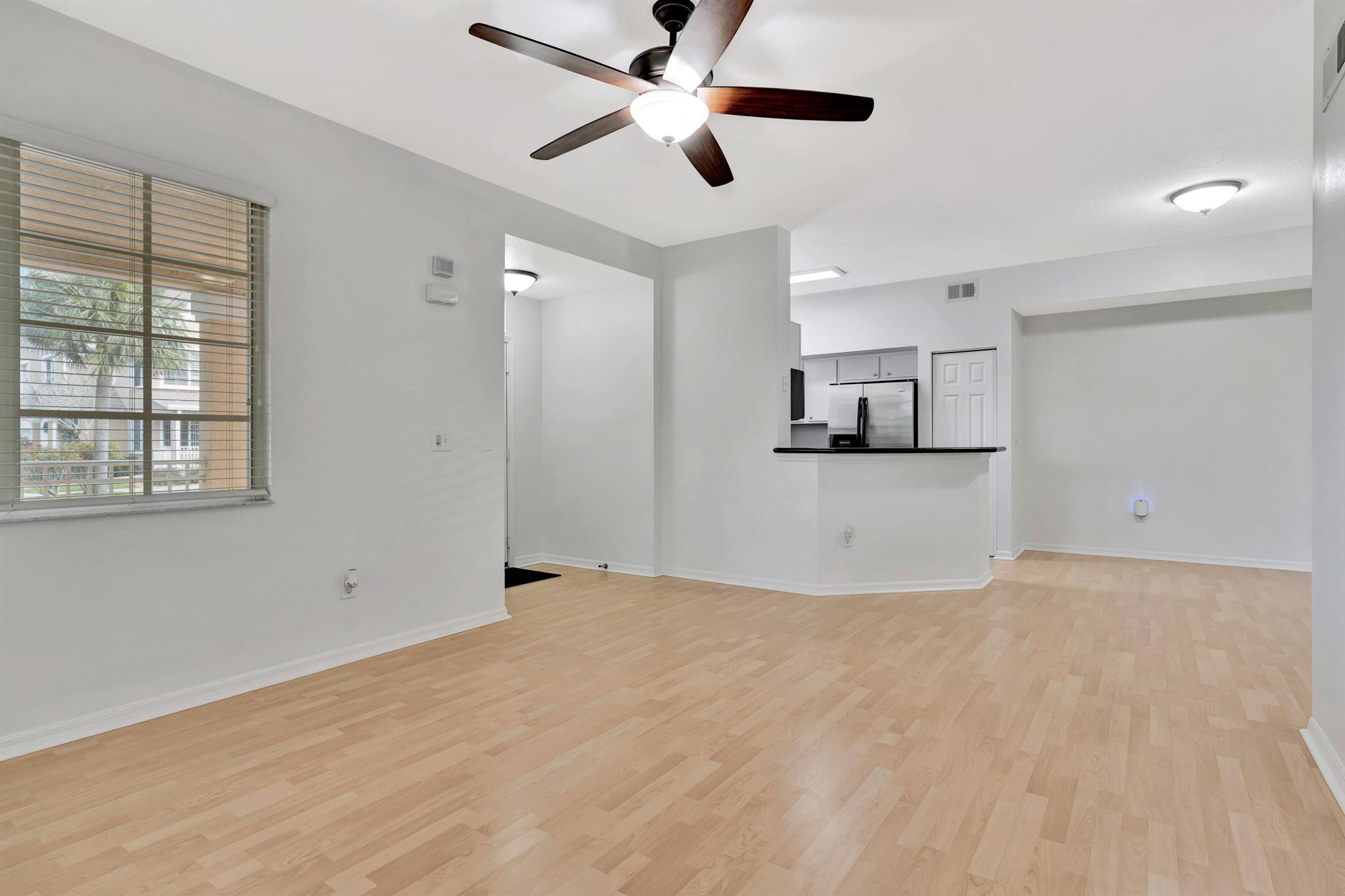 COURTYARDS AT WILLOUGHBY - Residential