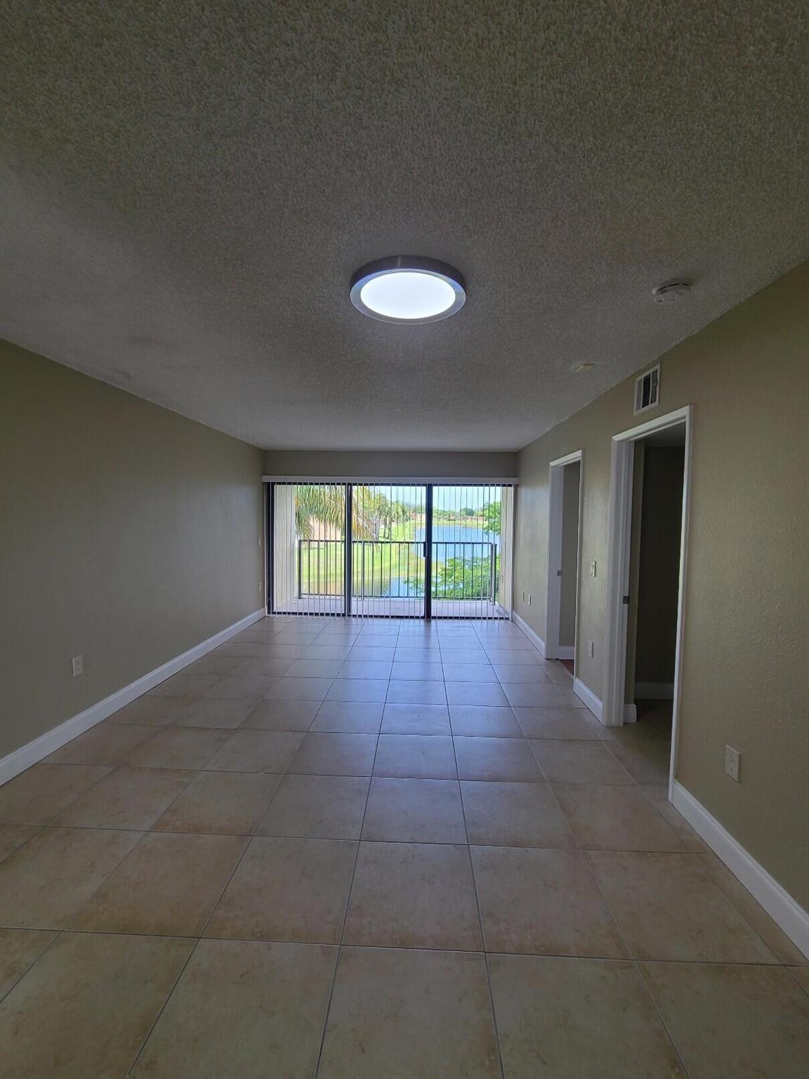 1520 Lake Crystal Drive G
