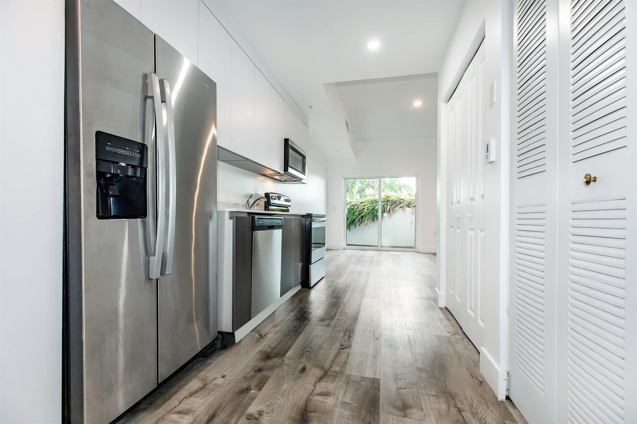 CITY OF MIAMI SOUTH - Residential Lease