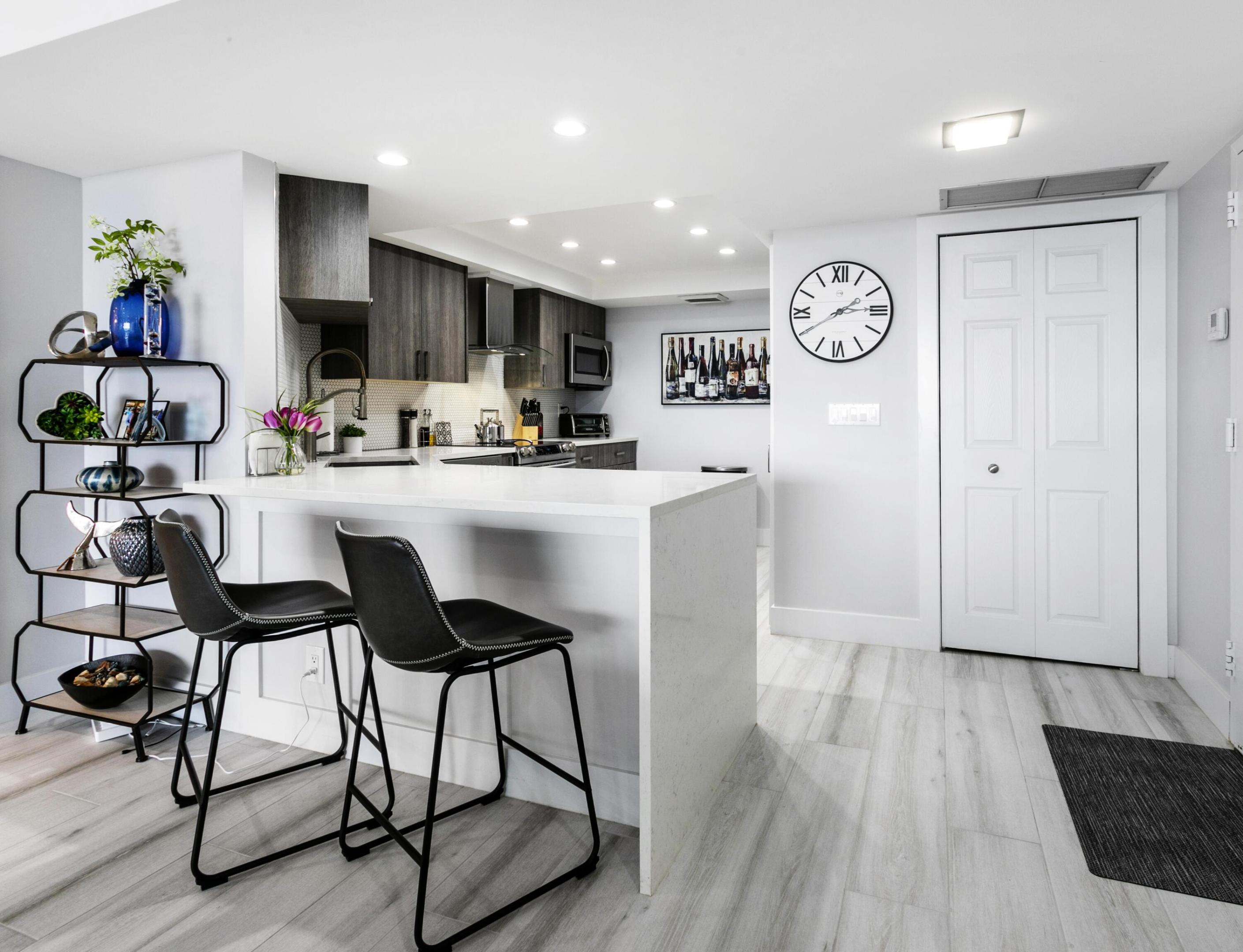 LANDS OF THE PRESIDENT CONDO 3 - Residential Lease