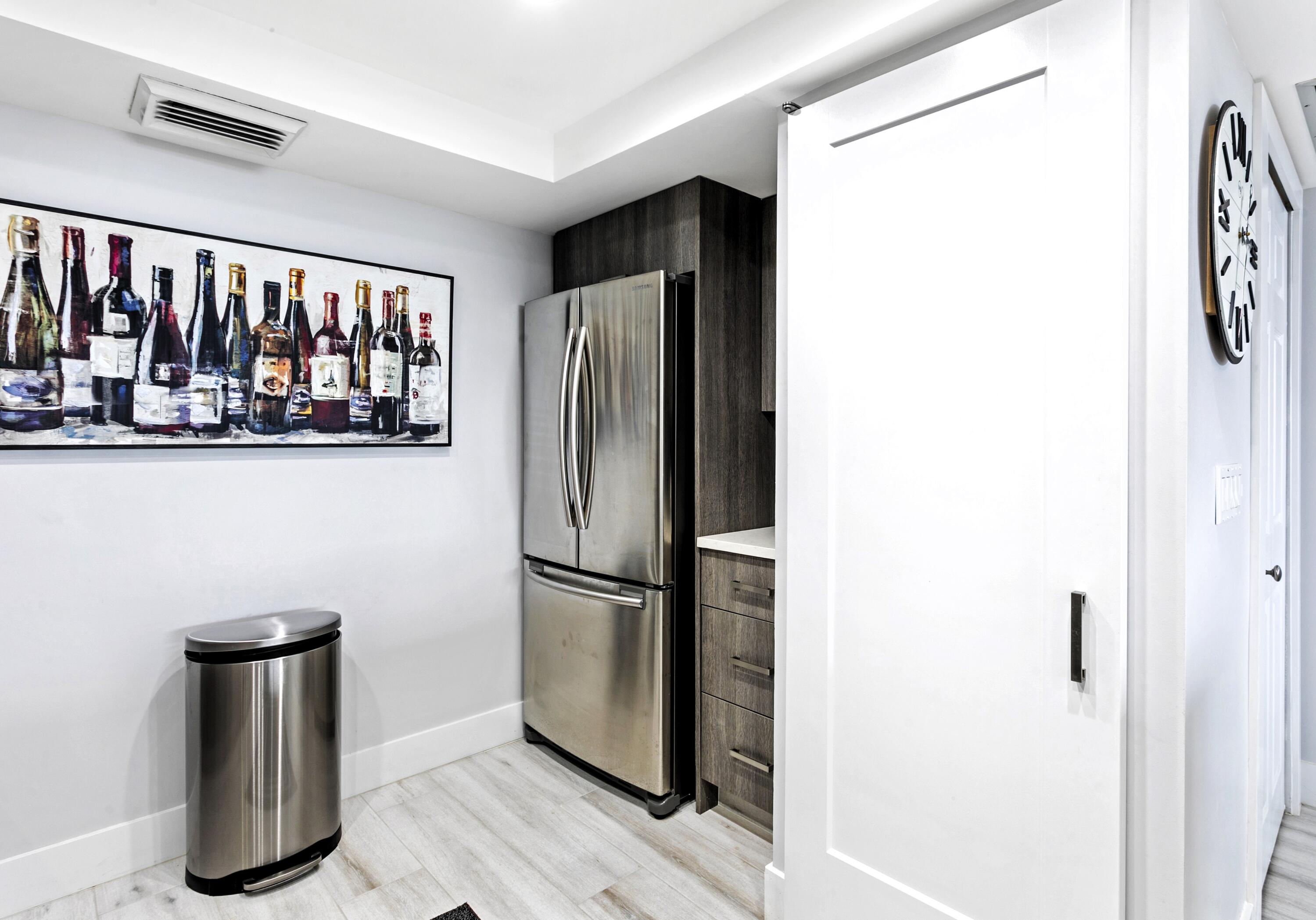 LANDS OF THE PRESIDENT CONDO 3 - Residential Lease