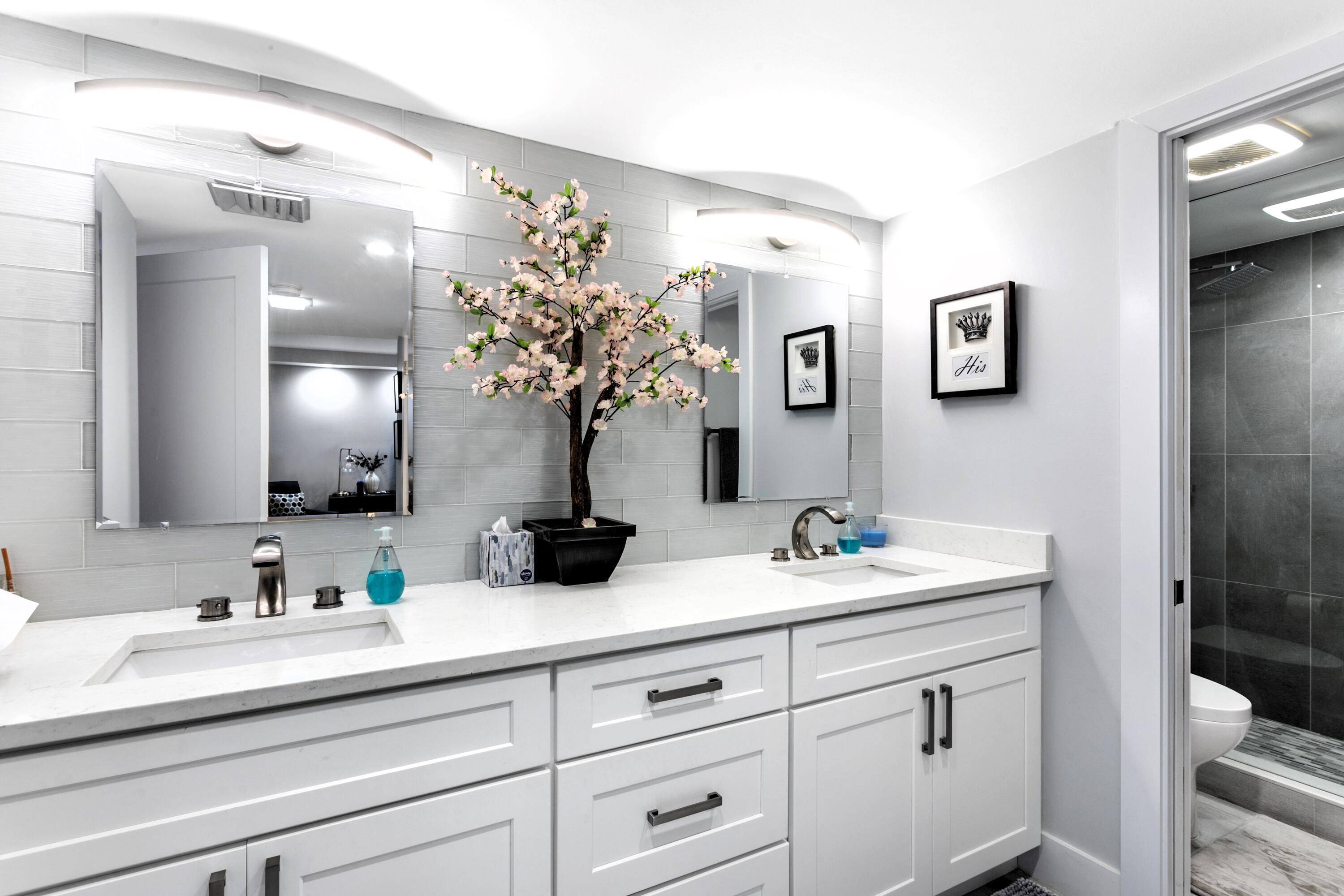 LANDS OF THE PRESIDENT CONDO 3 - Residential Lease