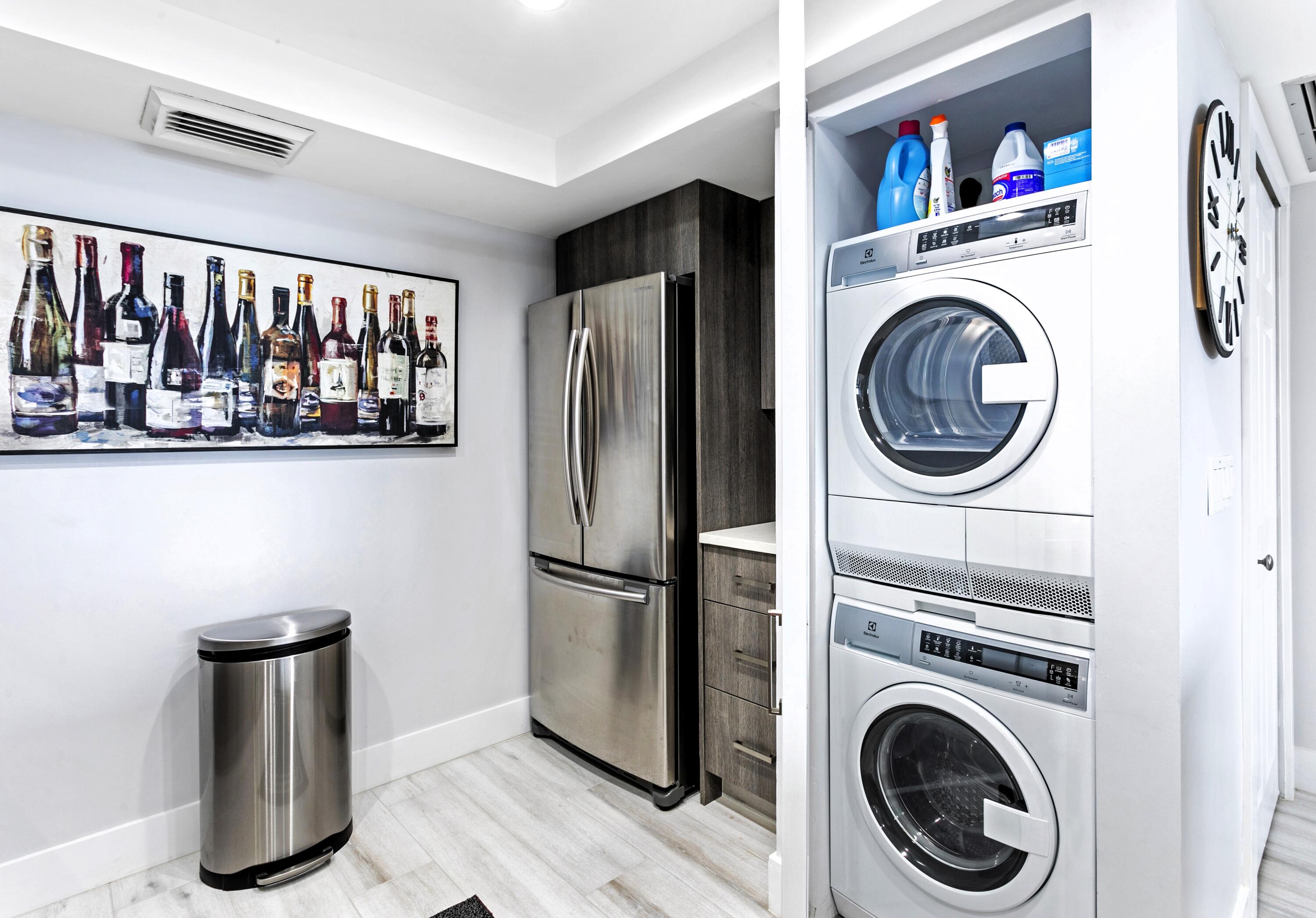 LANDS OF THE PRESIDENT CONDO 3 - Residential Lease