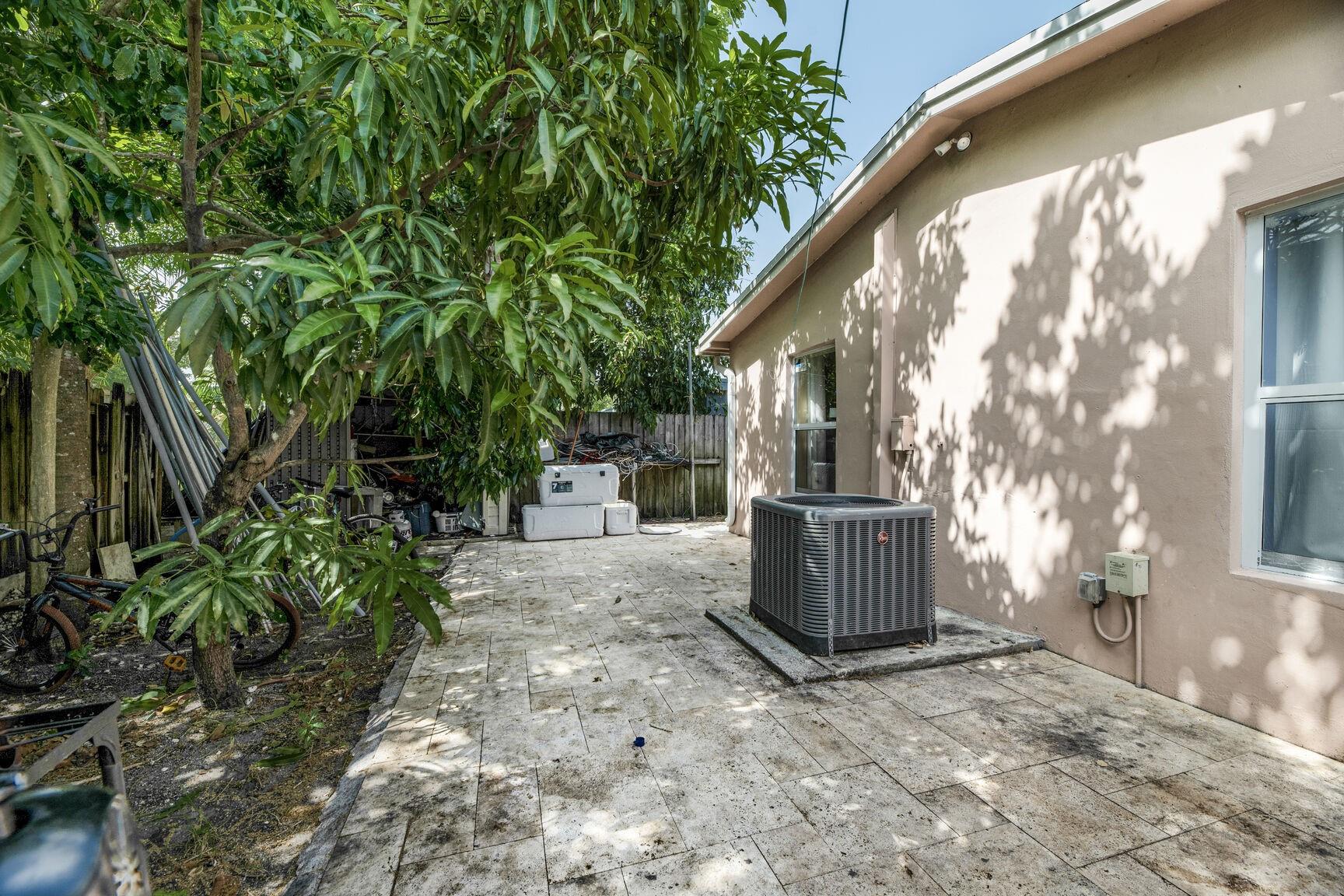 Oriole-Margate Sec 4 78-2 - Residential