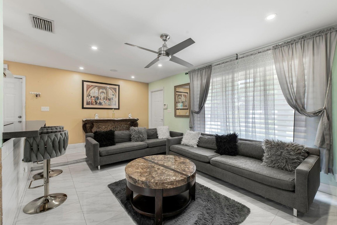 Oriole-Margate Sec 4 78-2 - Residential