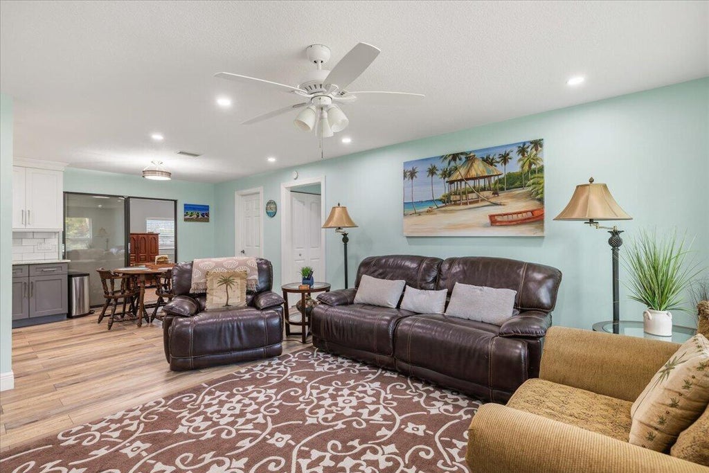 Photo of 3209 12th Street SW, Vero Beach, FL 32968 (MLS # B26082845)