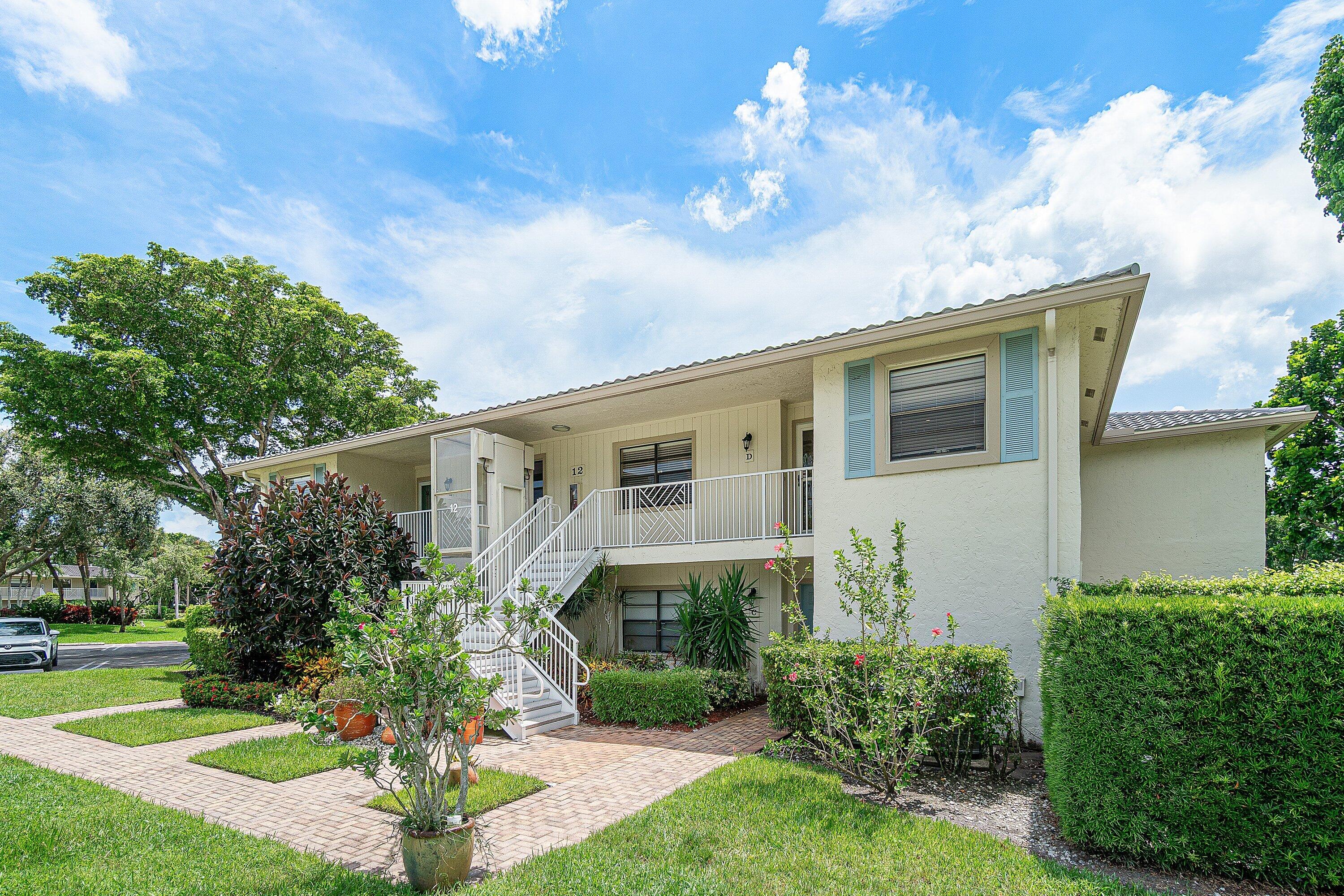 12 WESTGATE Lane 12D, Boynton Beach, FL, 33436/$239,900 2 12 WESTGATE Lane 12D