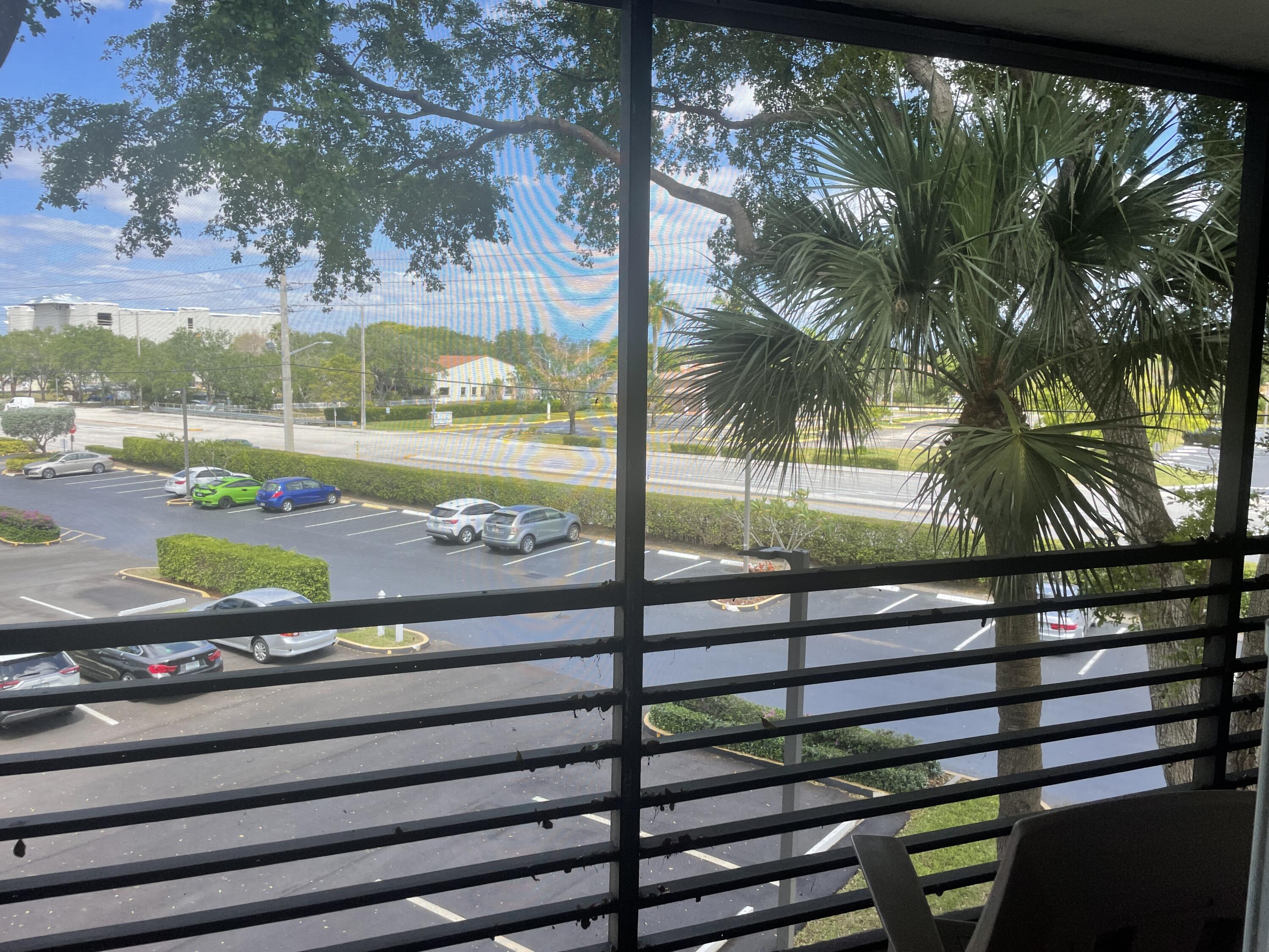 CONCORD VILLAGE 9 CONDO - Residential