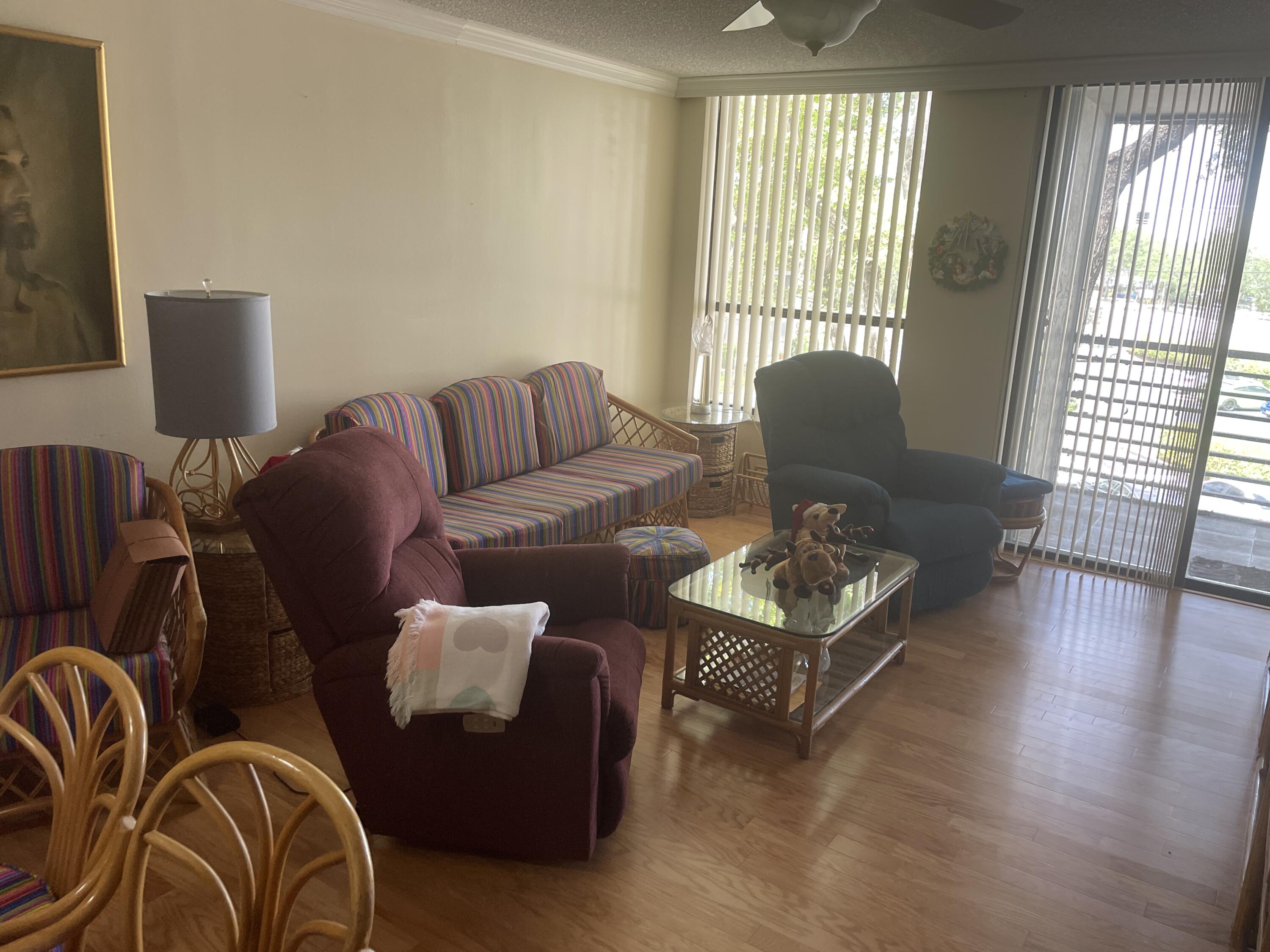 CONCORD VILLAGE 9 CONDO - Residential