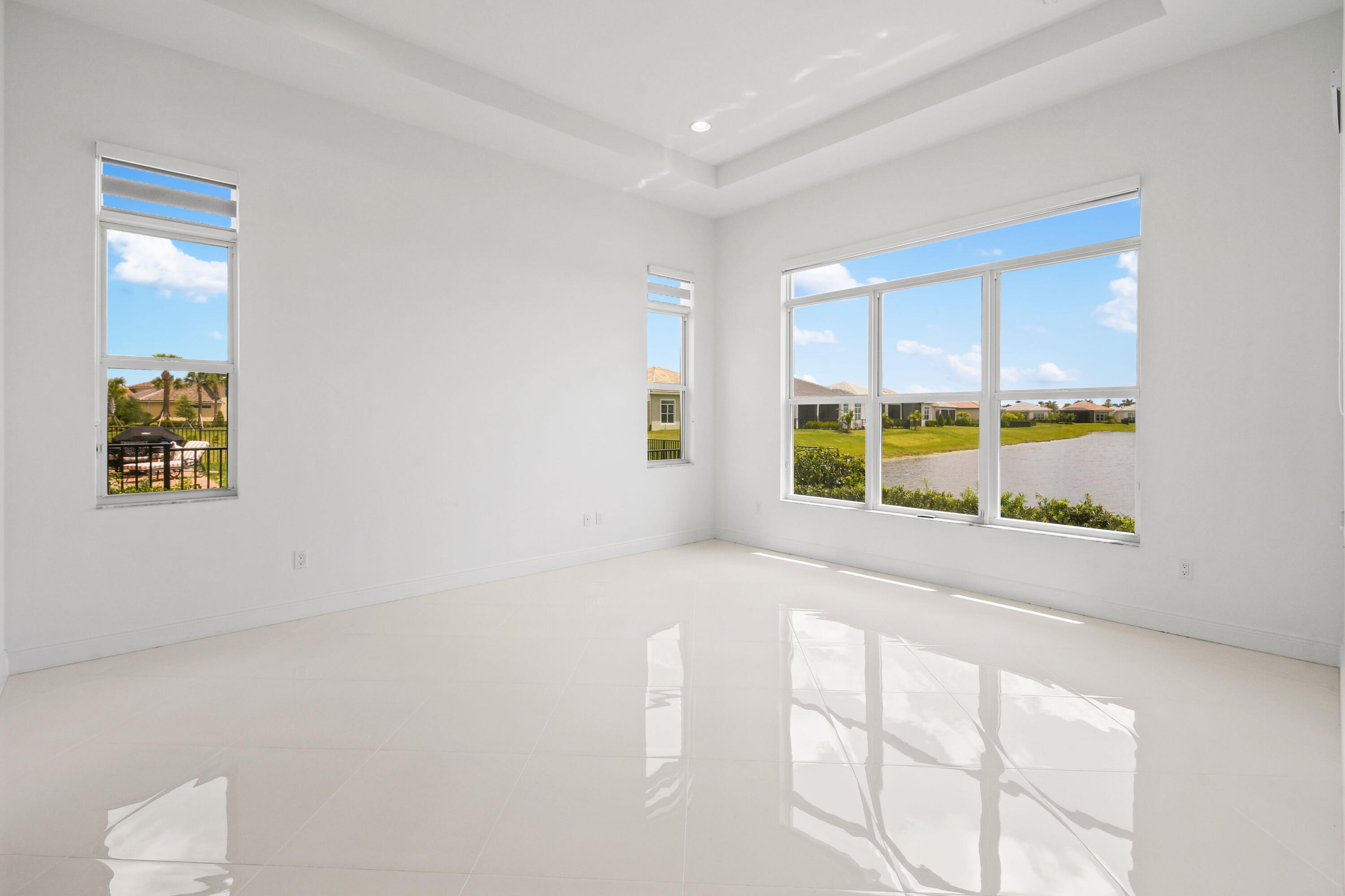 VERANO SOUTH PUD 1 - POD D - PLAT NO. 2 - REPLAT - Residential Lease