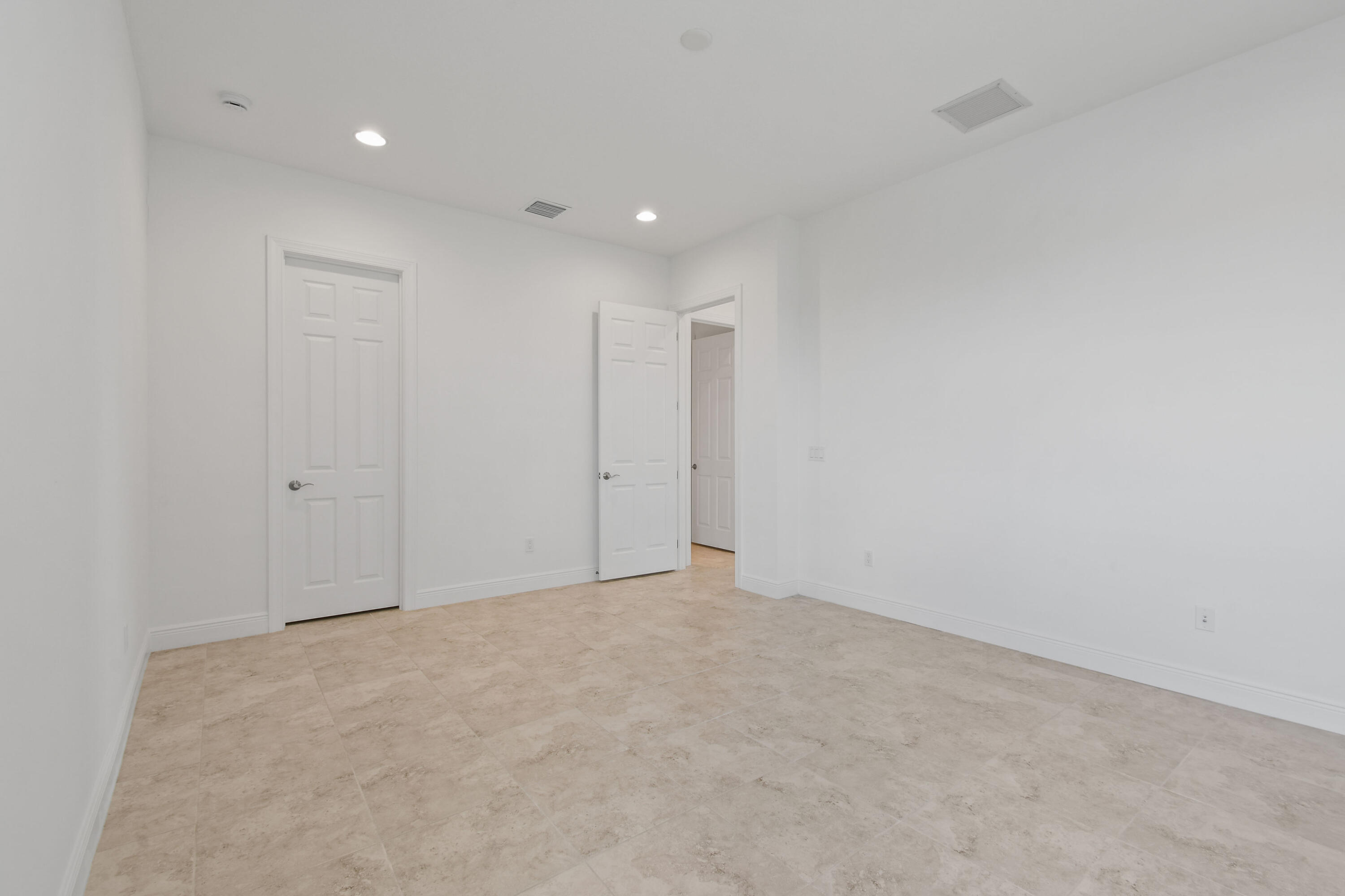 VERANO SOUTH PUD 1 - POD D - PLAT NO. 2 - REPLAT - Residential Lease