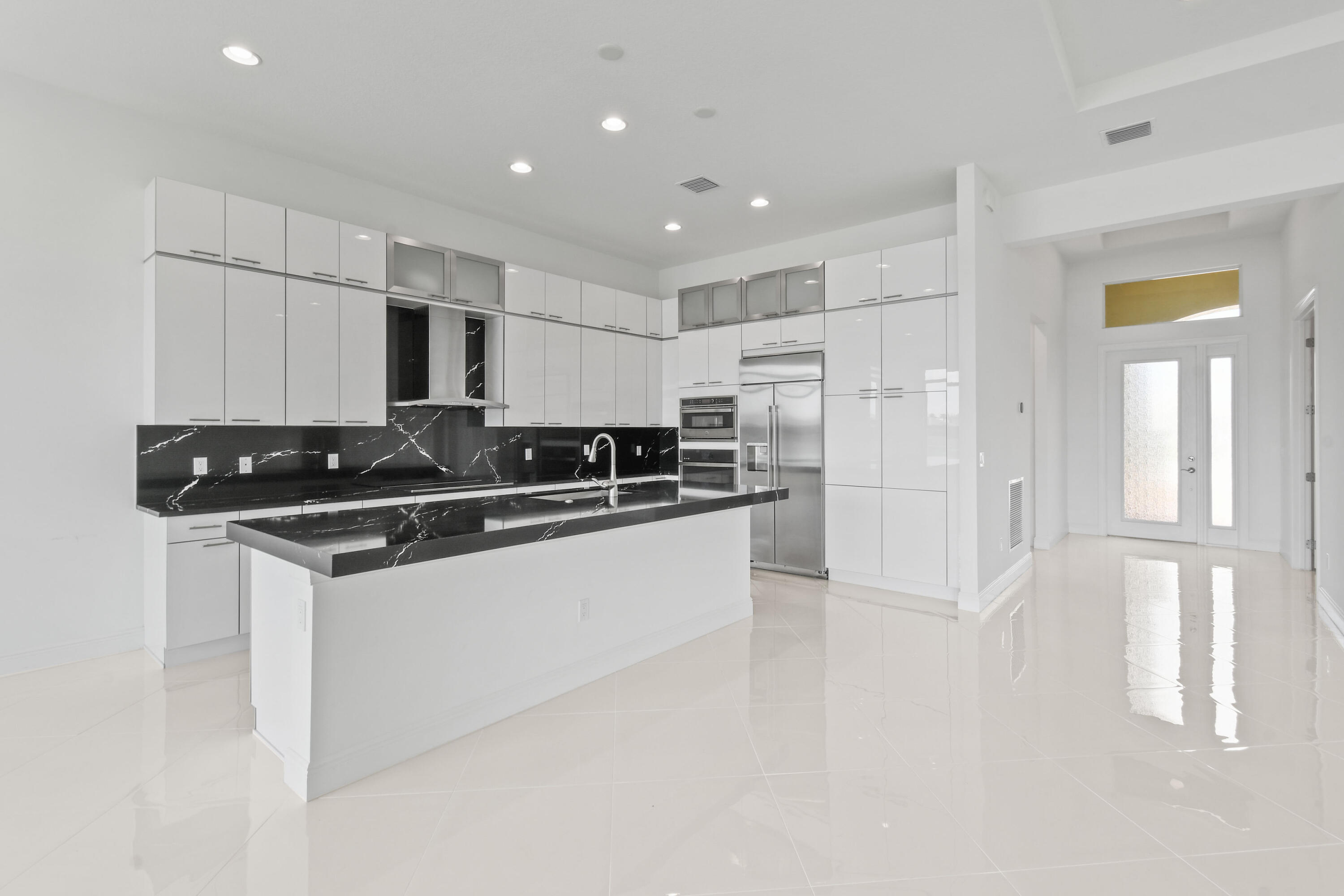 VERANO SOUTH PUD 1 - POD D - PLAT NO. 2 - REPLAT - Residential Lease