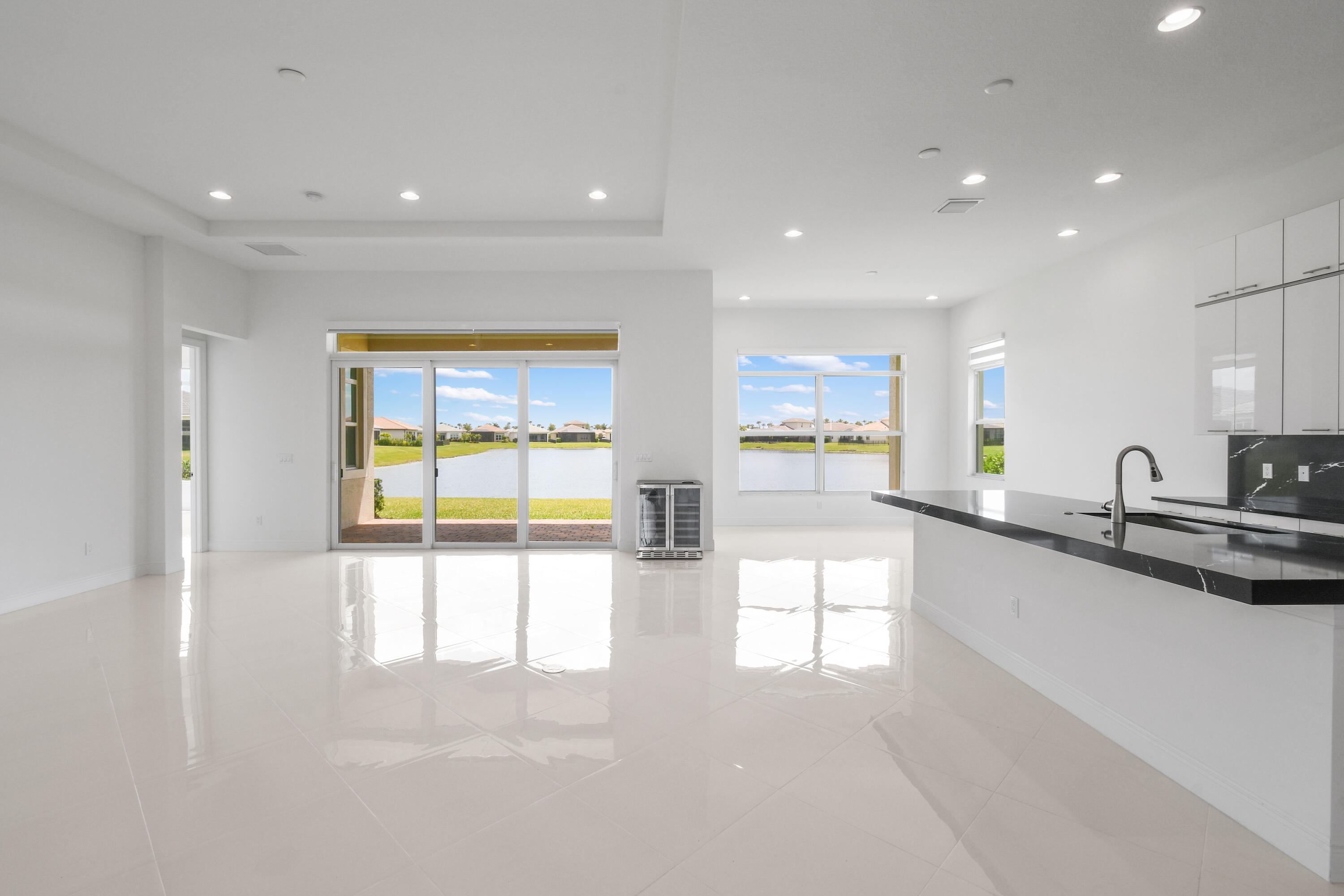 VERANO SOUTH PUD 1 - POD D - PLAT NO. 2 - REPLAT - Residential Lease