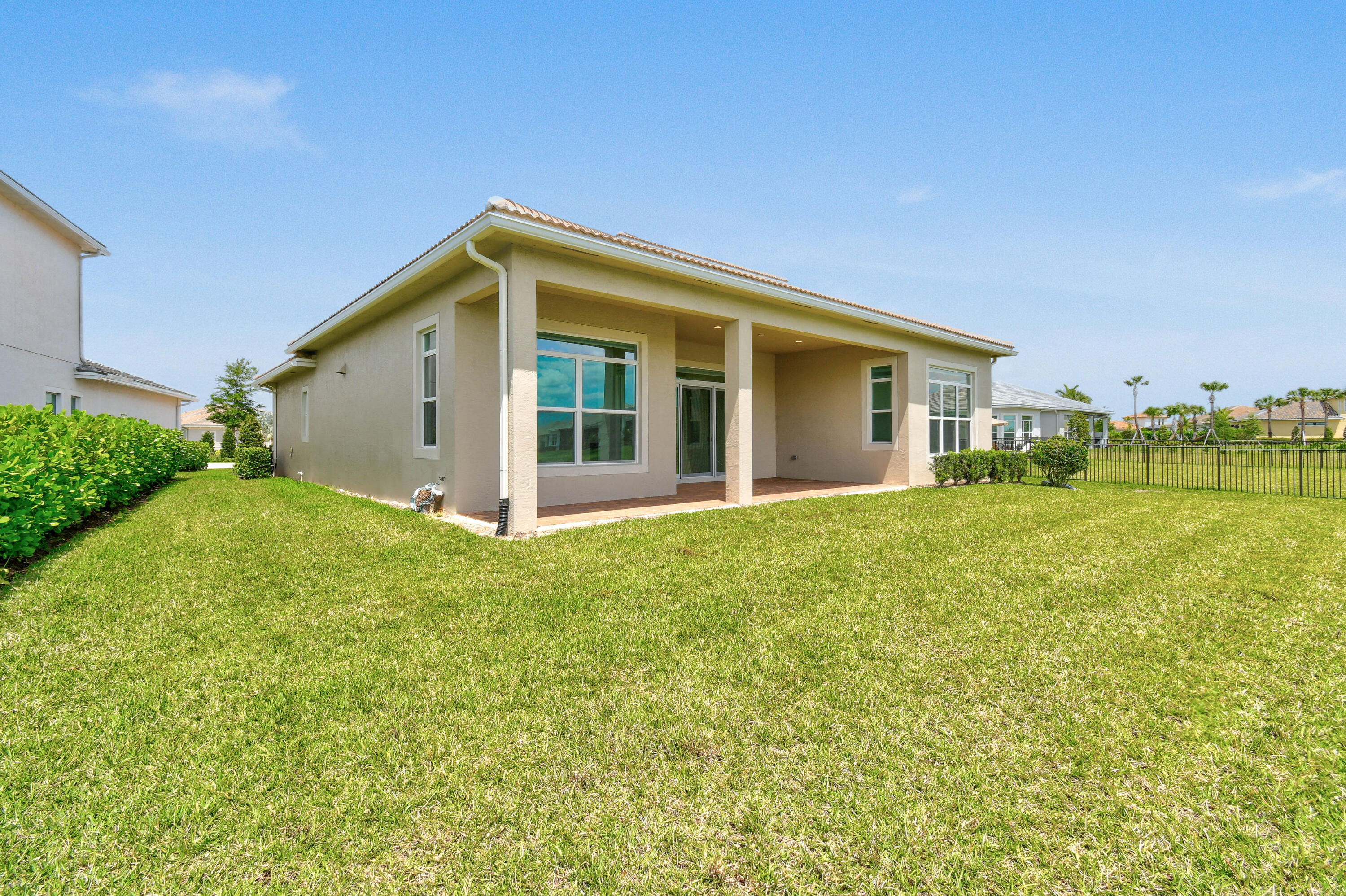VERANO SOUTH PUD 1 - POD D - PLAT NO. 2 - REPLAT - Residential Lease