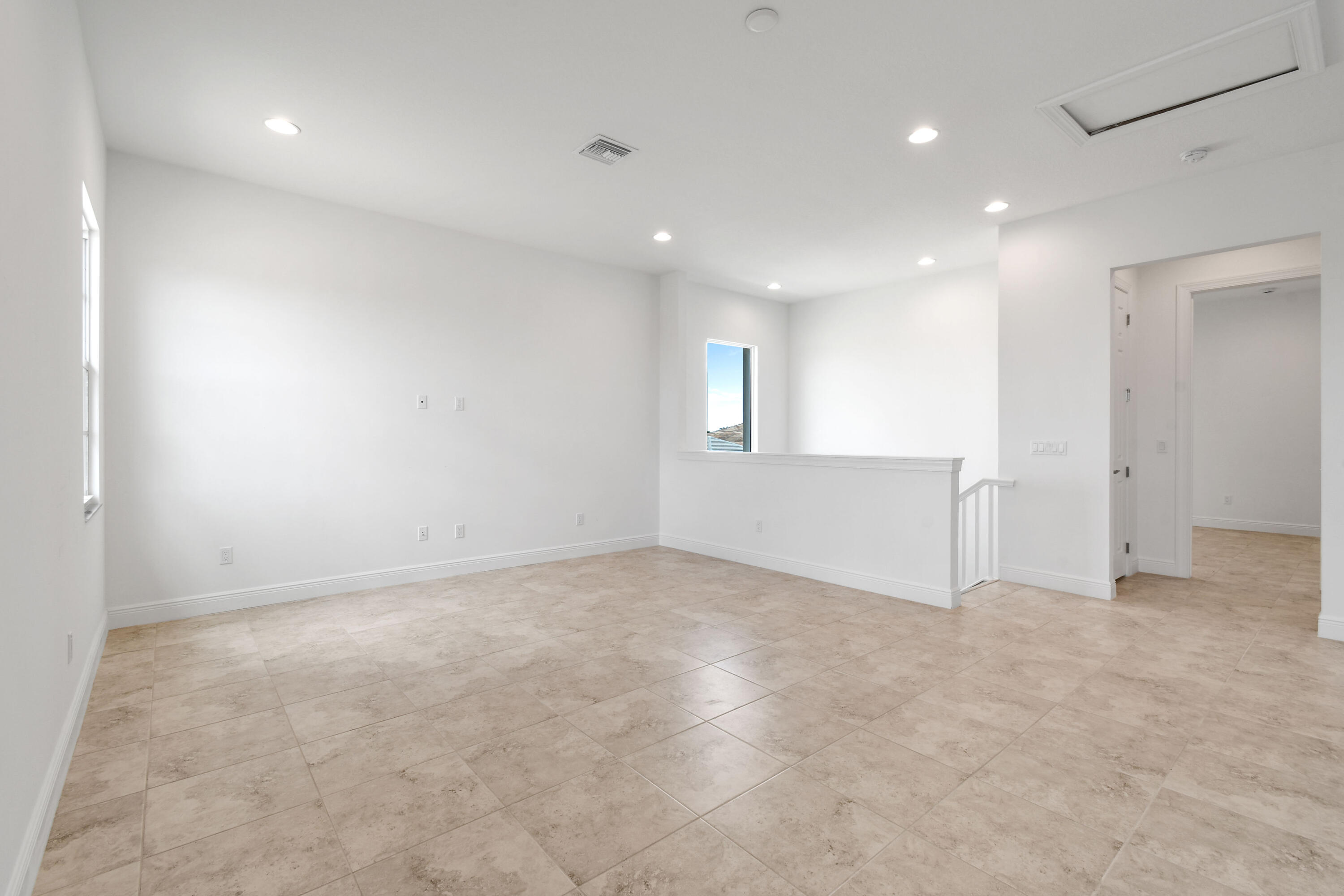 VERANO SOUTH PUD 1 - POD D - PLAT NO. 2 - REPLAT - Residential Lease