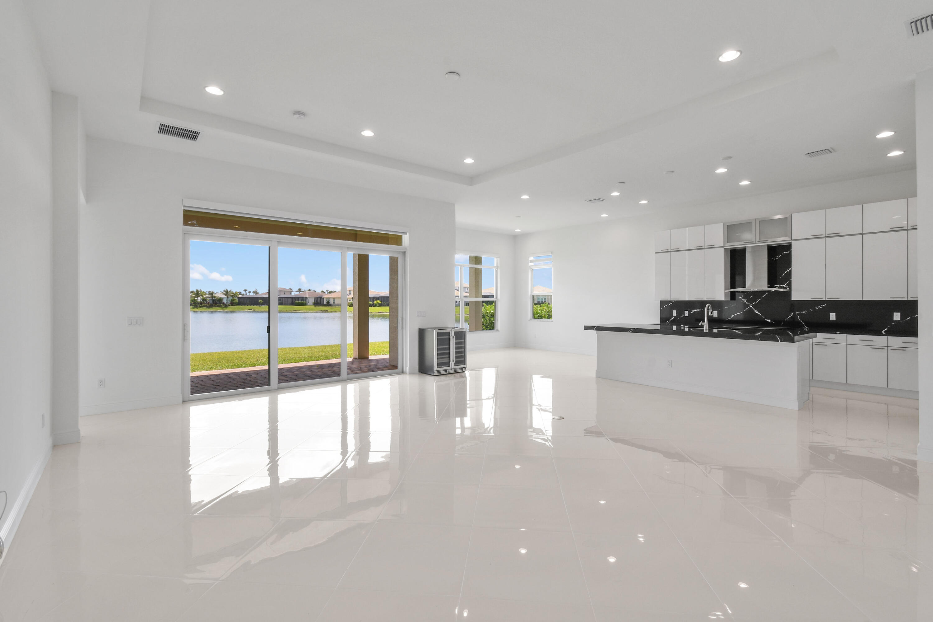 VERANO SOUTH PUD 1 - POD D - PLAT NO. 2 - REPLAT - Residential Lease