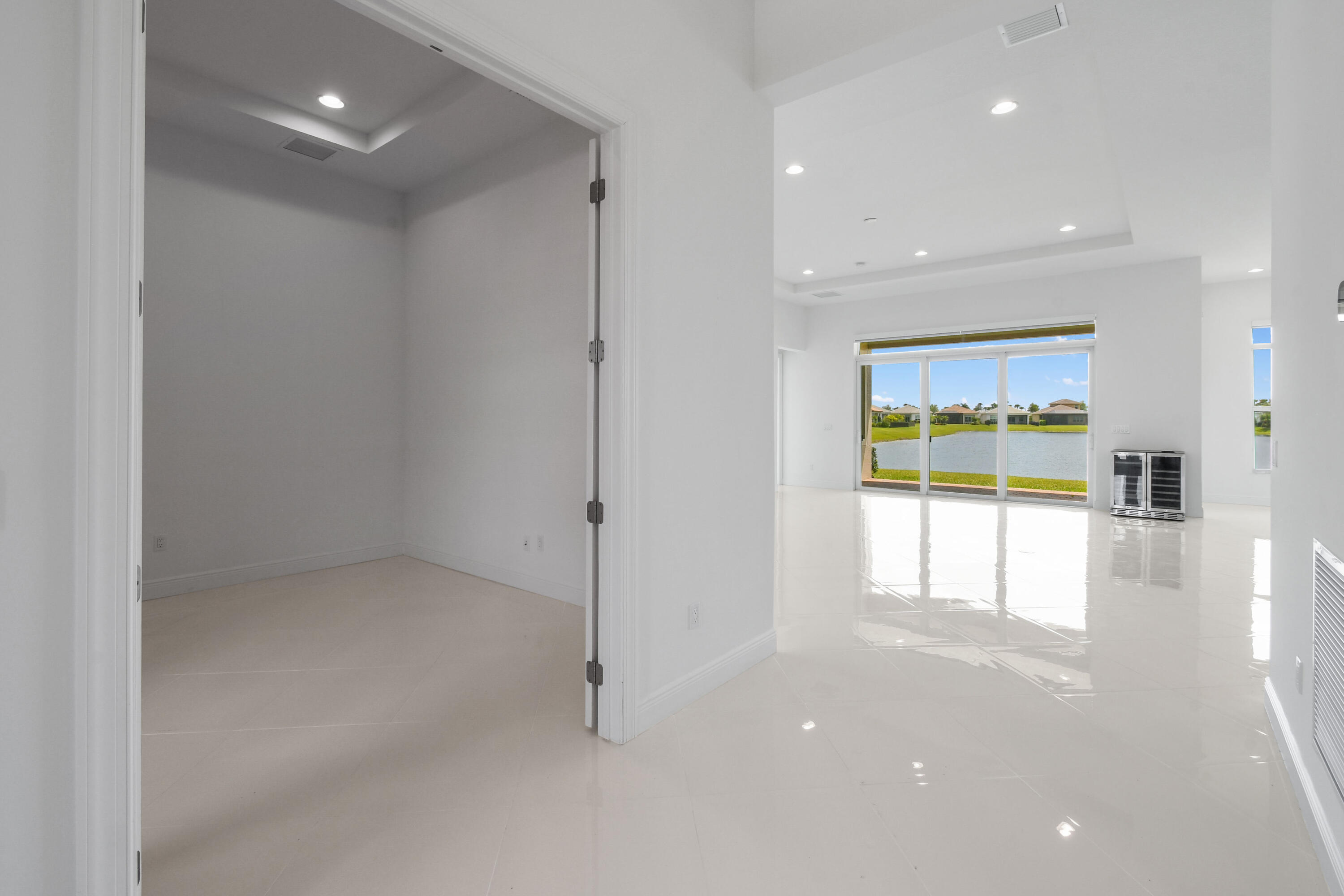 VERANO SOUTH PUD 1 - POD D - PLAT NO. 2 - REPLAT - Residential Lease