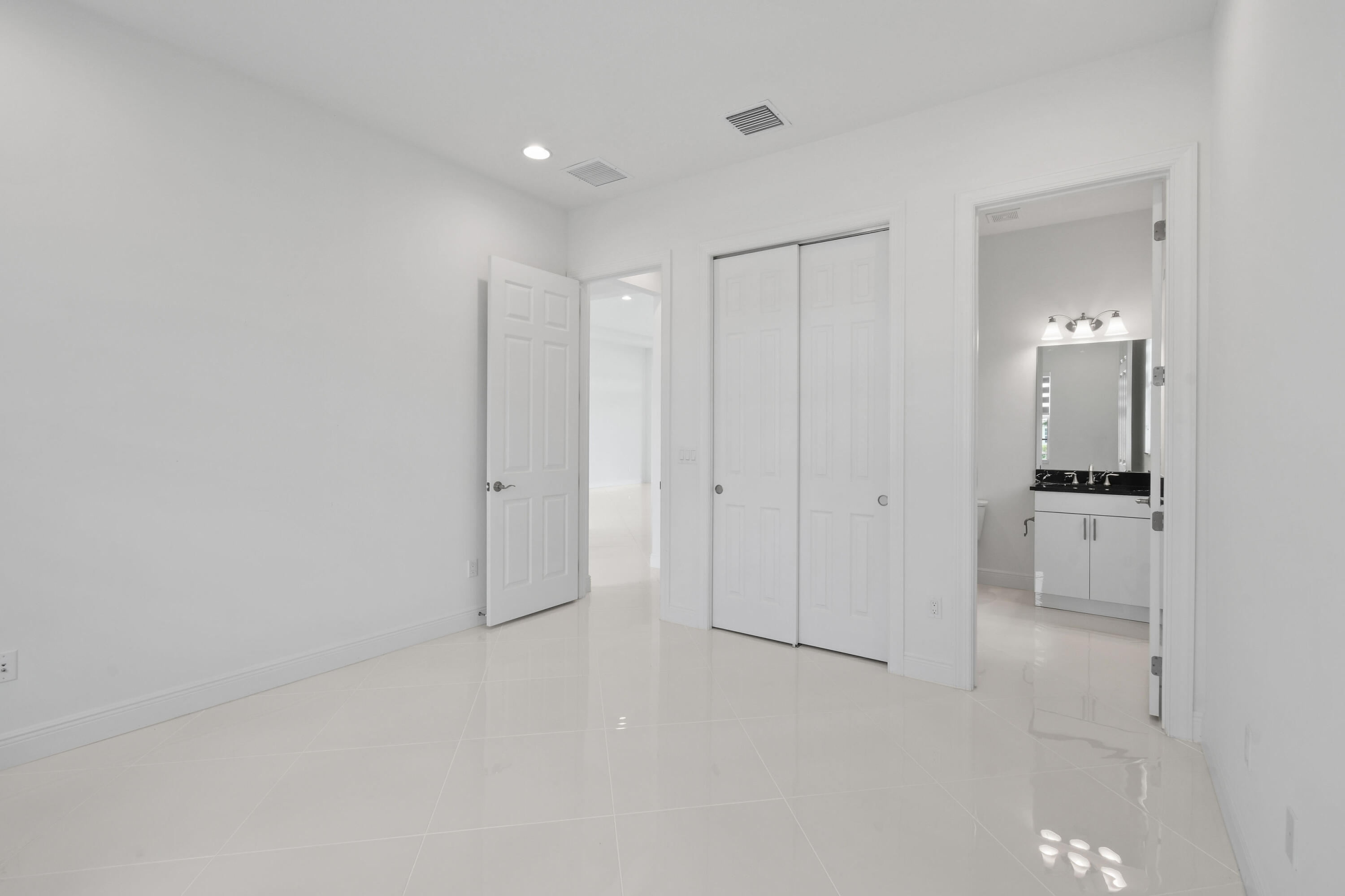 VERANO SOUTH PUD 1 - POD D - PLAT NO. 2 - REPLAT - Residential Lease